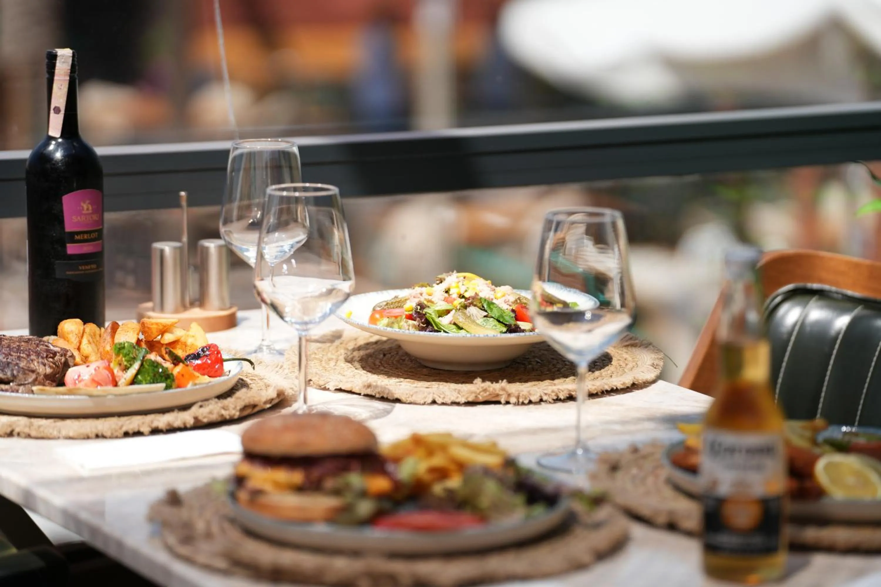 Restaurant/places to eat in Lal Azure Alaçatı