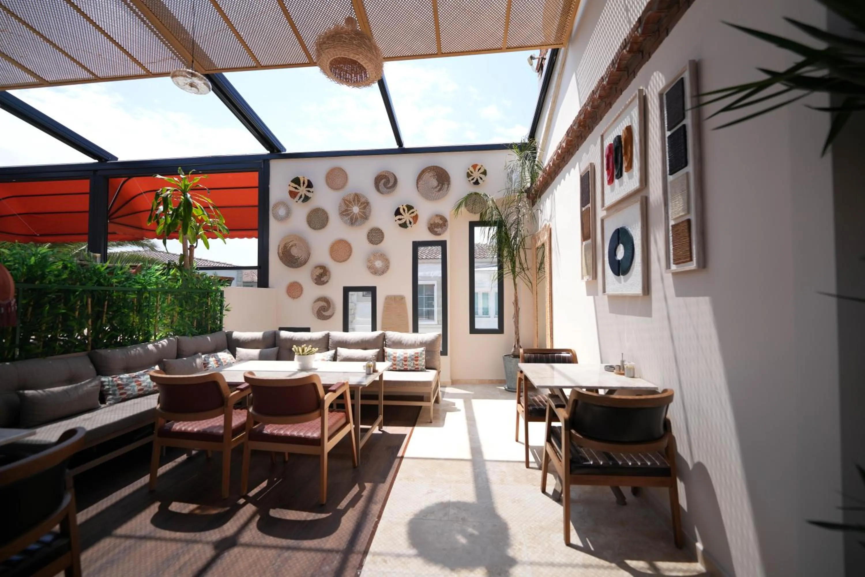 Restaurant/places to eat in Lal Azure Alaçatı