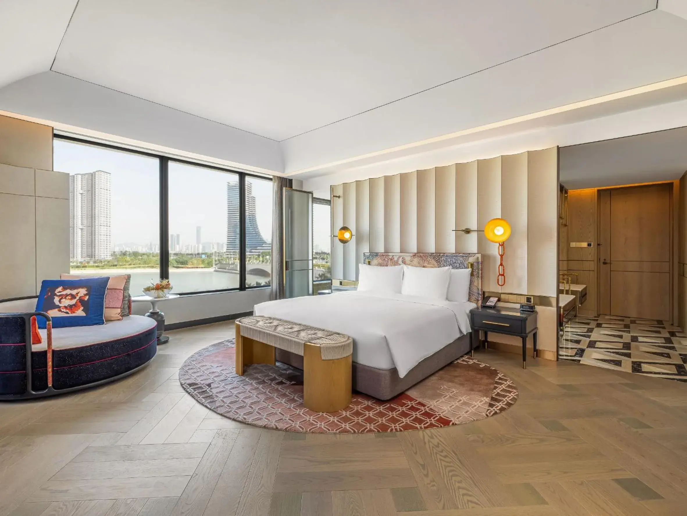 Premium King Room with Lake View in Hotel Indigo Xiamen Haicang by IHG Premium King Room with Lake View in Hotel Indigo Xiamen Haicang by IHG