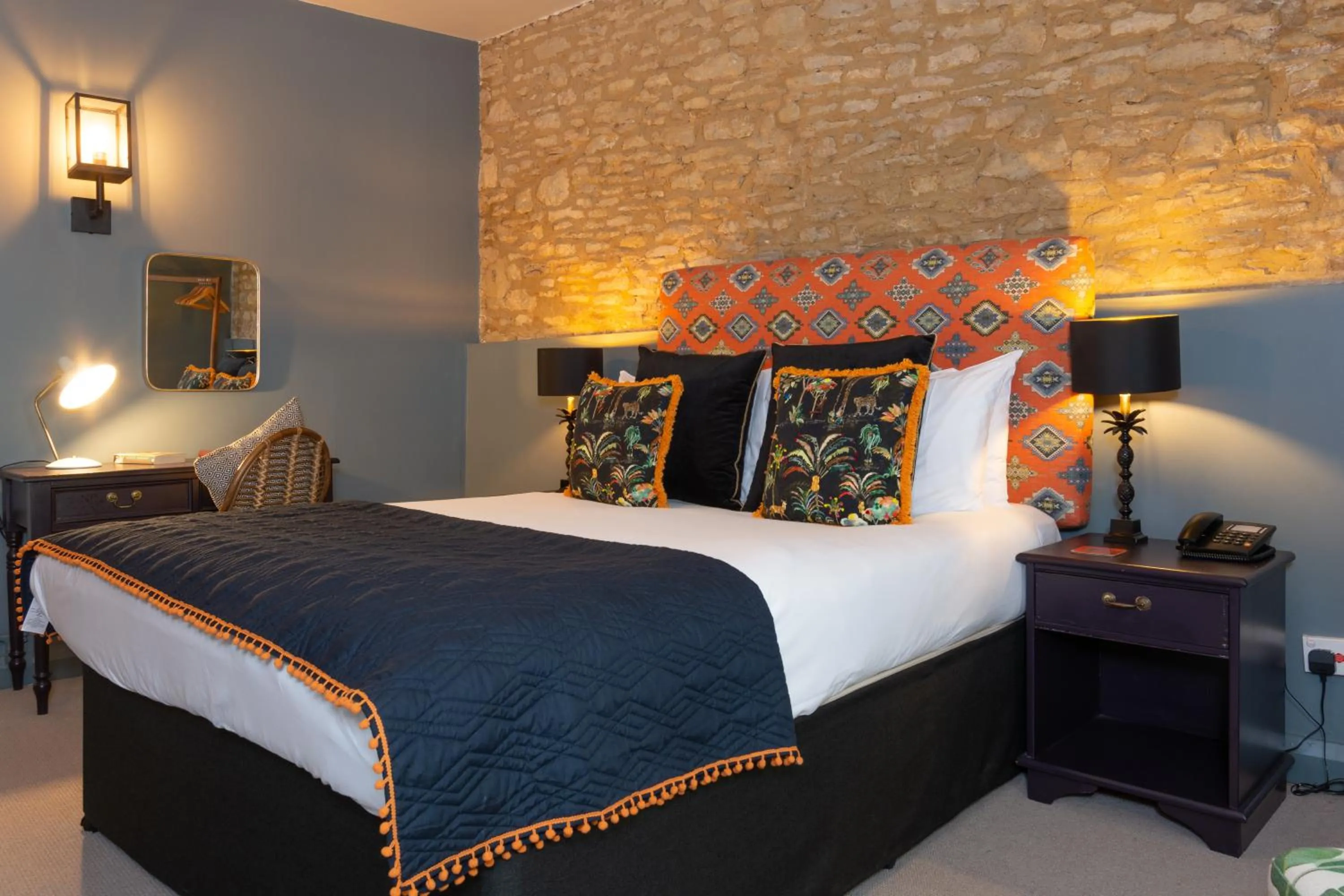 Bedroom in Jersey Arms Hotel Bicester