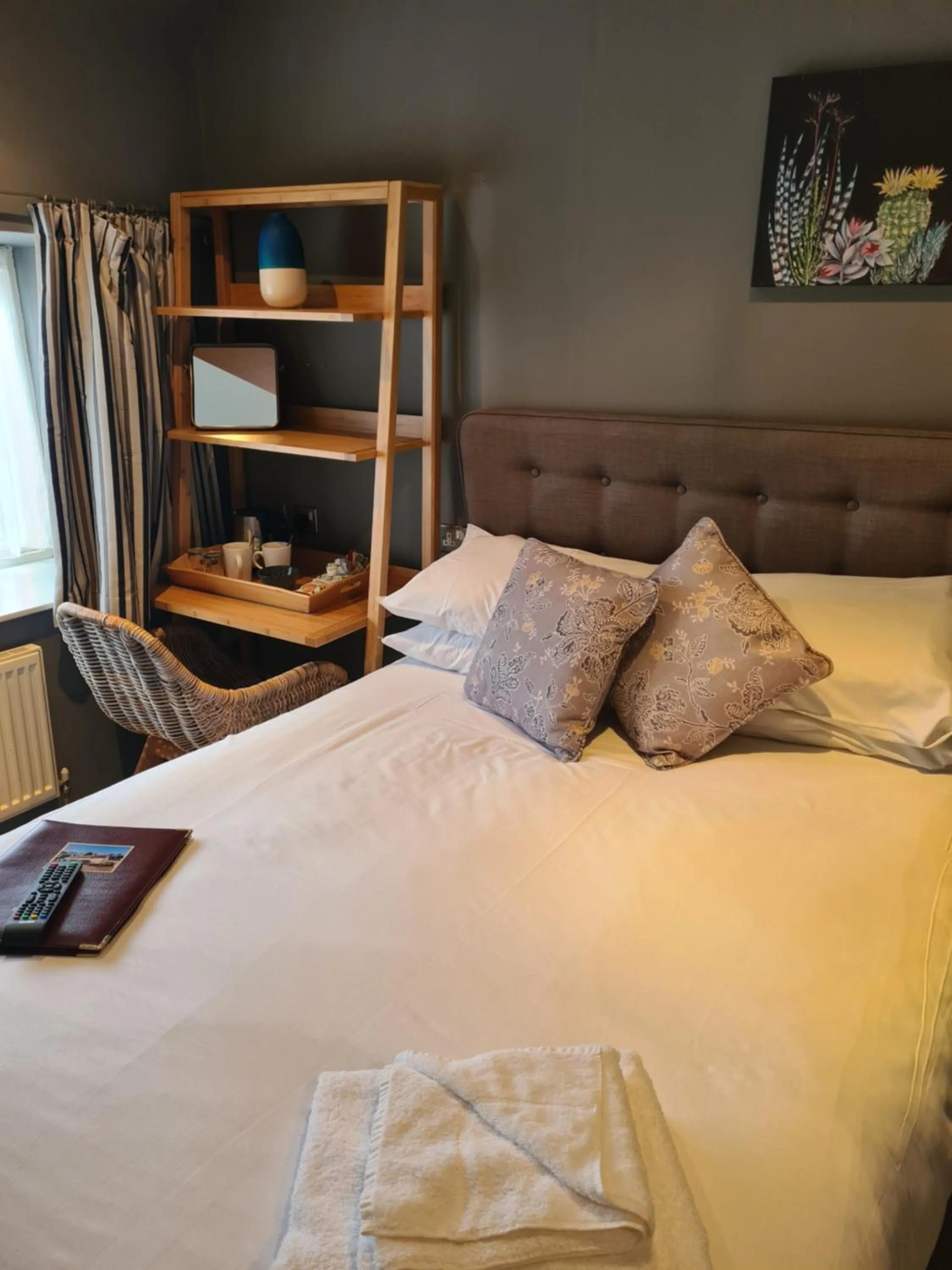 Bedroom in Jersey Arms Hotel Bicester