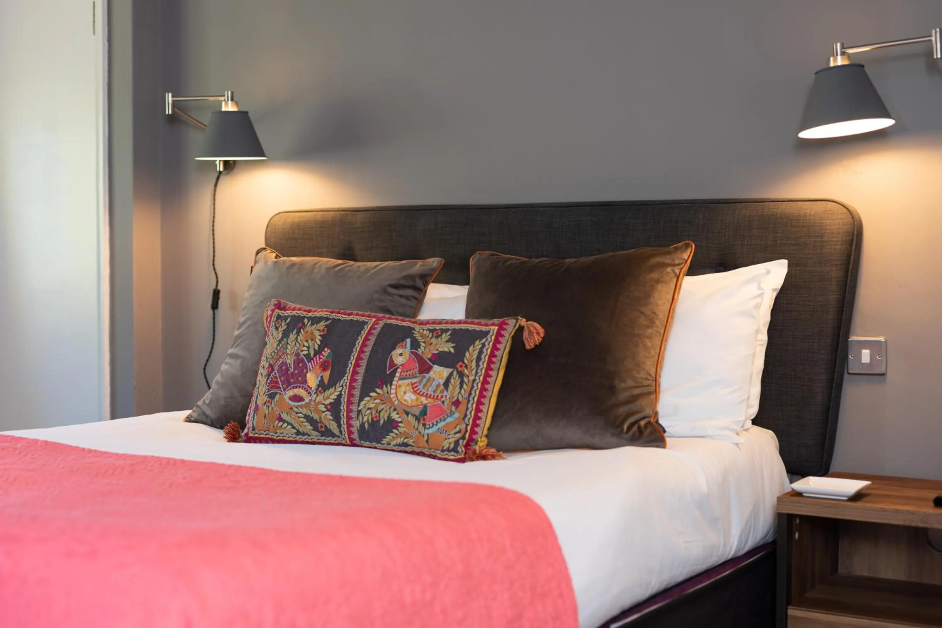 Bed in Jersey Arms Hotel Bicester