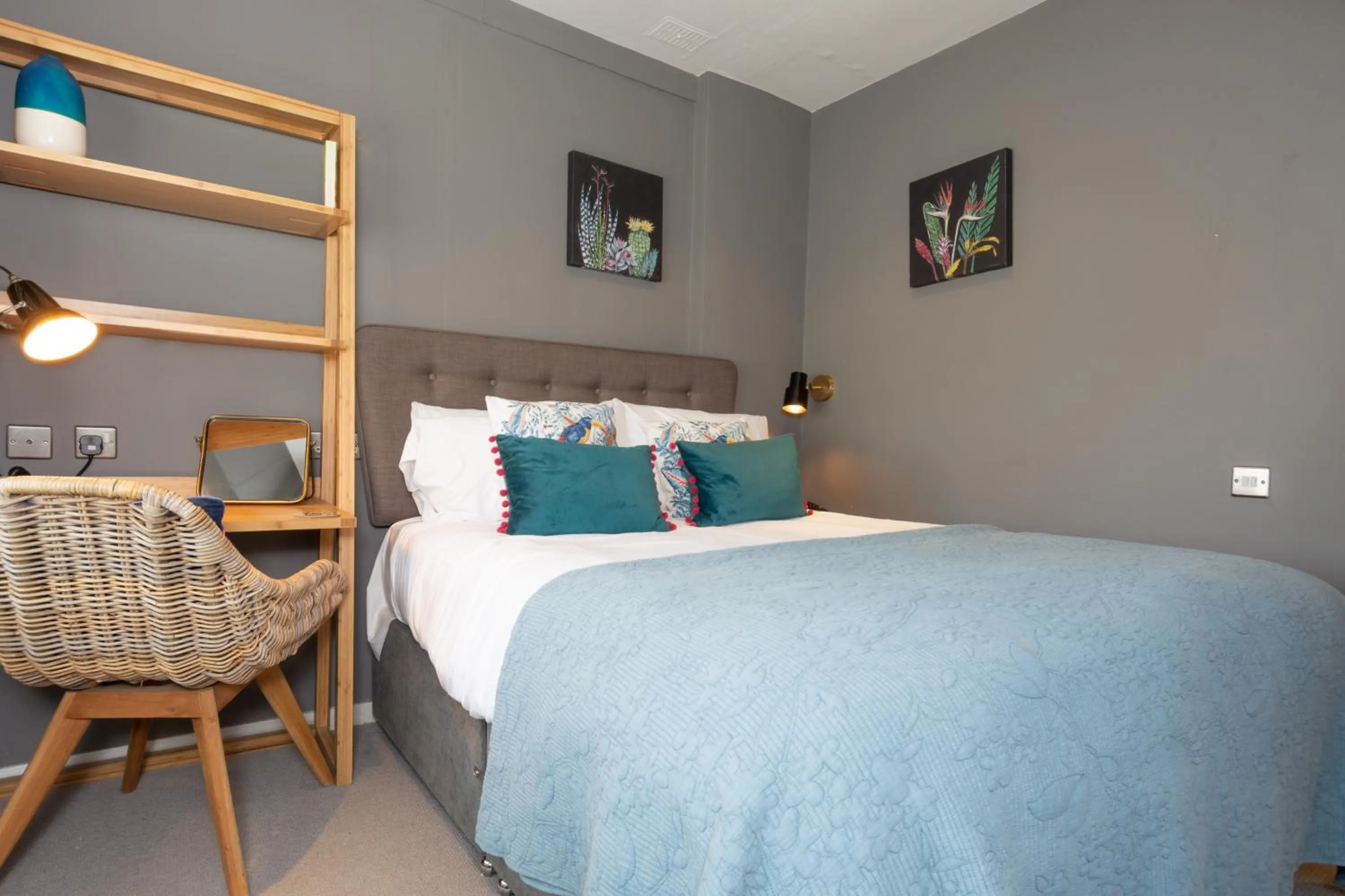 Bedroom in Jersey Arms Hotel Bicester