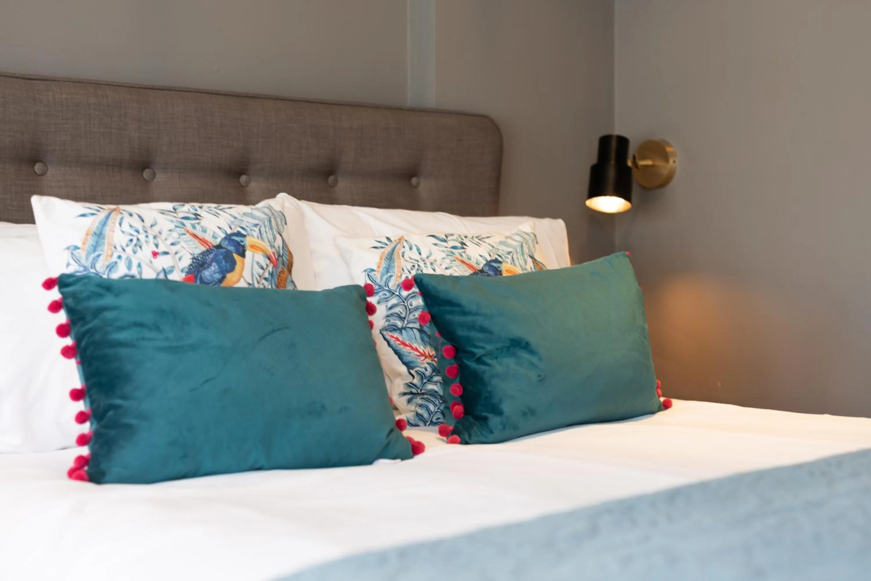 Bed in Jersey Arms Hotel Bicester