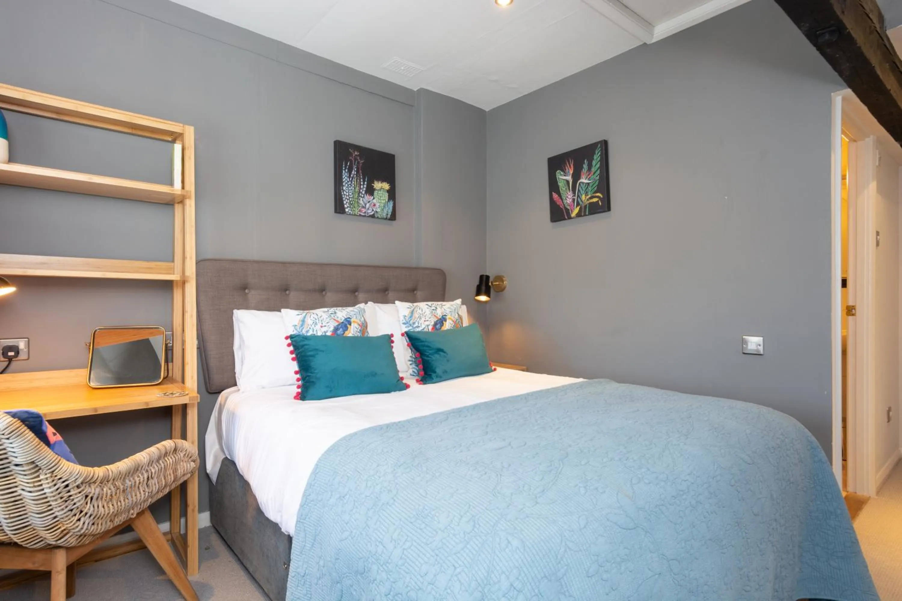 Bedroom in Jersey Arms Hotel Bicester