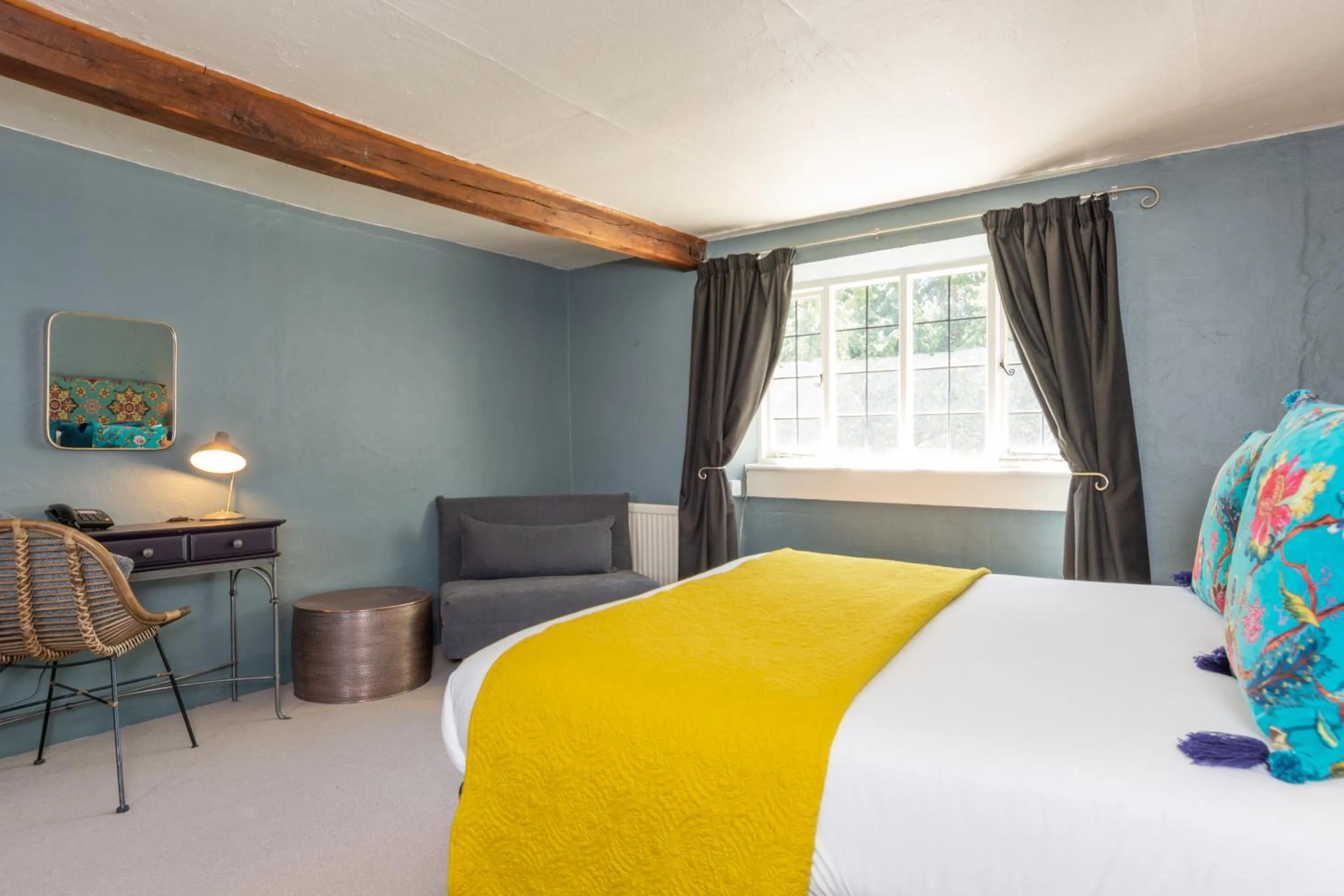 Bedroom in Jersey Arms Hotel Bicester