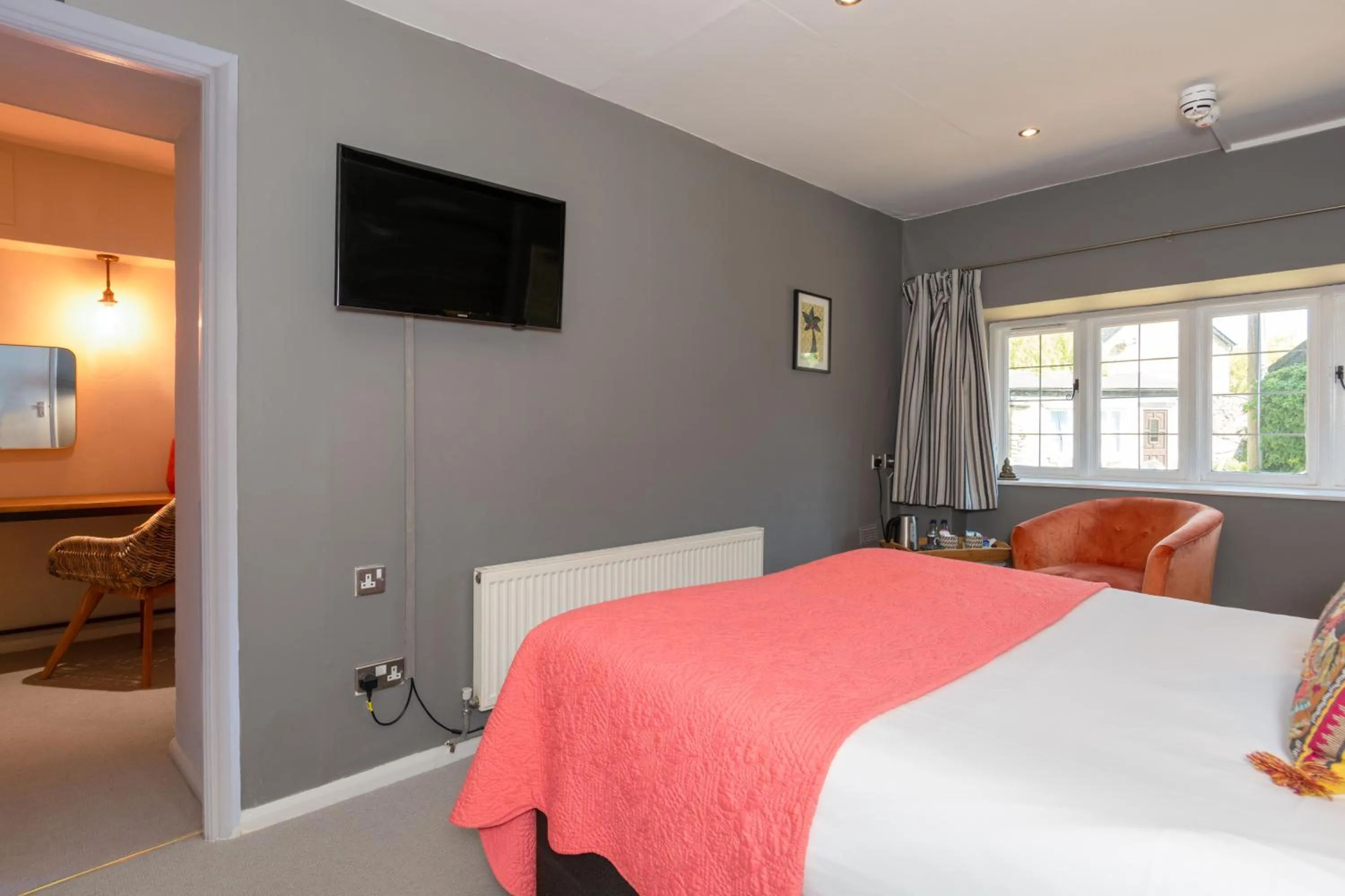 Bedroom in Jersey Arms Hotel Bicester