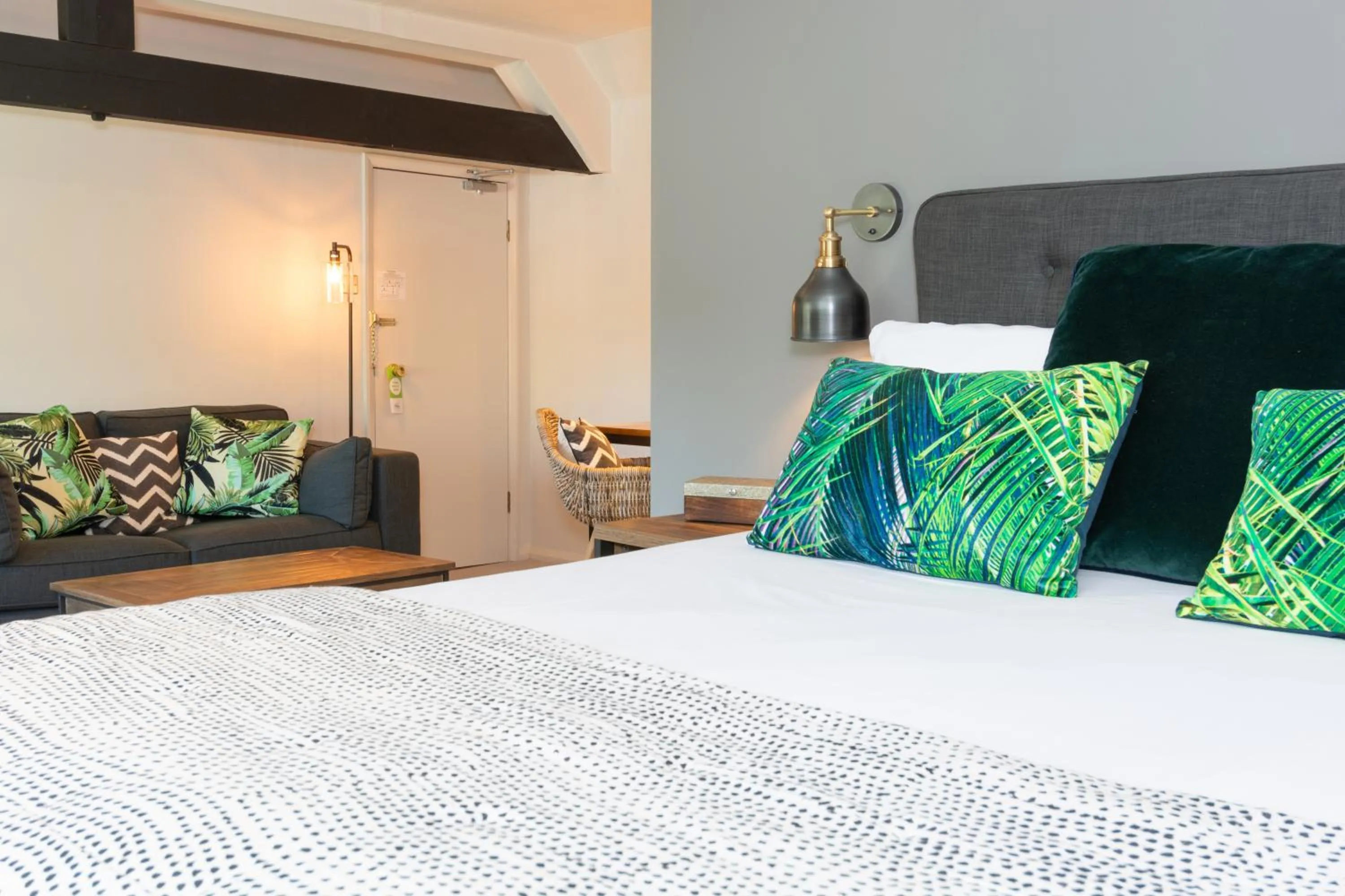 Bedroom in Jersey Arms Hotel Bicester