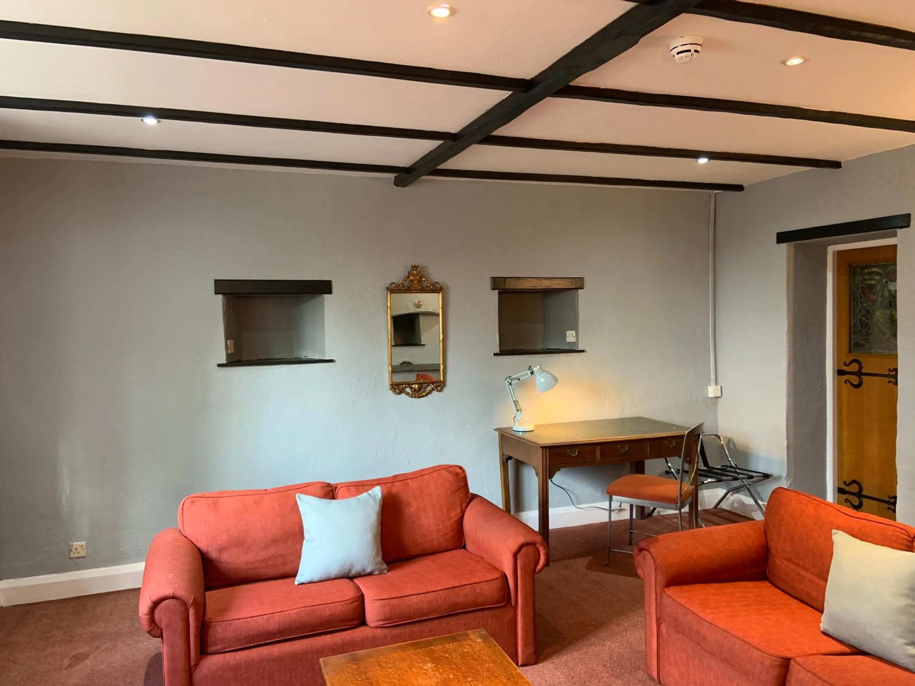 Seating area in Jersey Arms Hotel Bicester