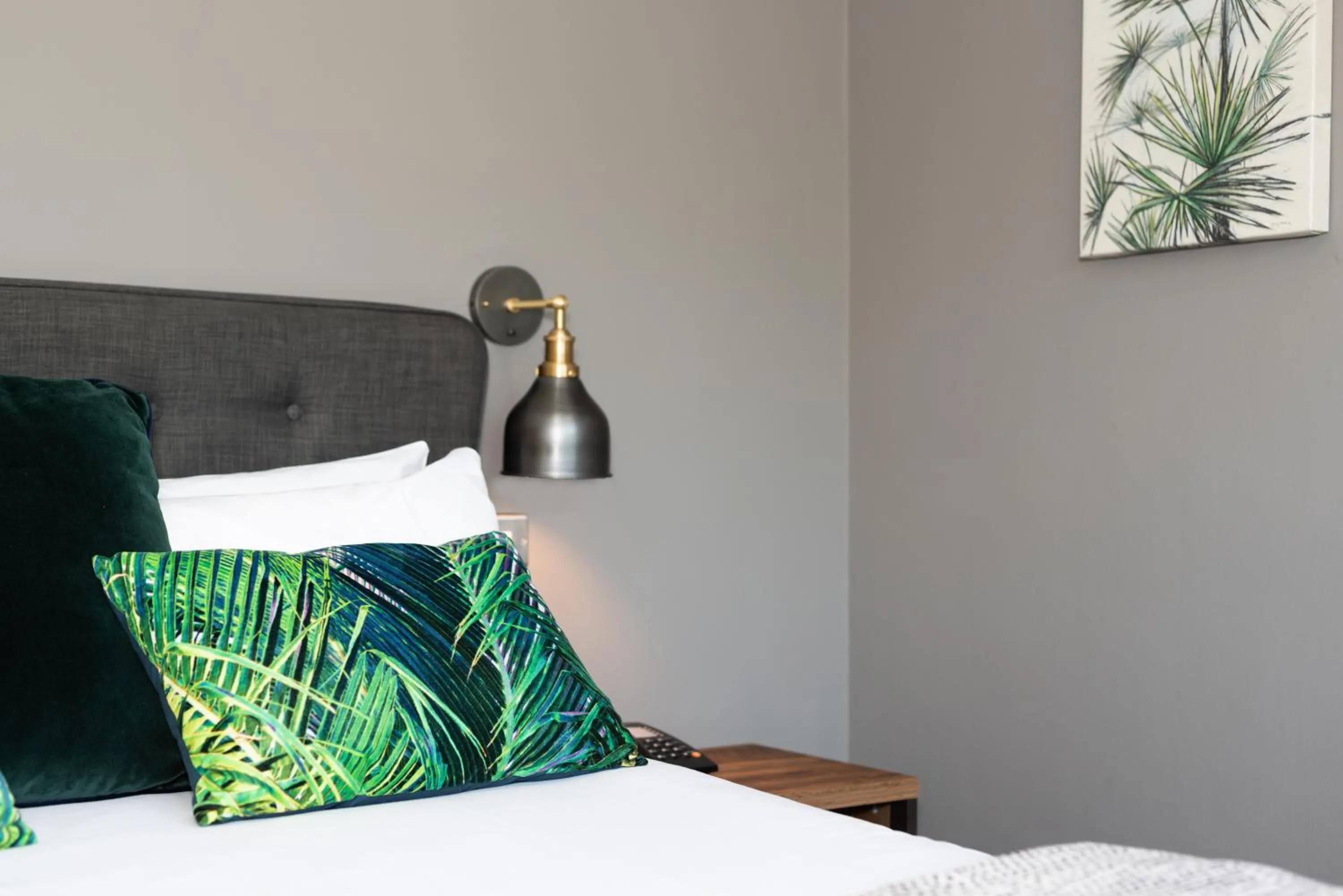 Bed in Jersey Arms Hotel Bicester