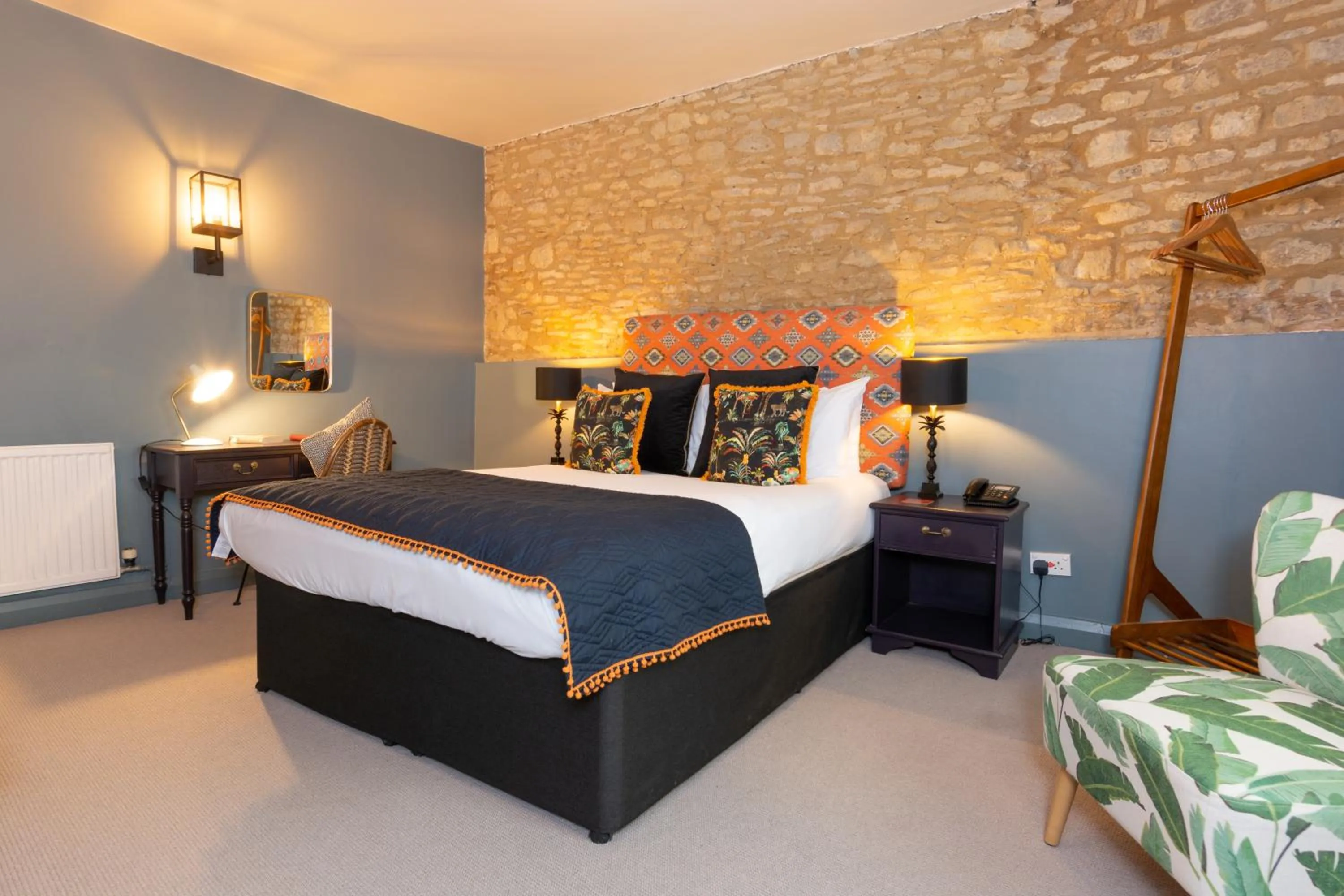 Bedroom in Jersey Arms Hotel Bicester