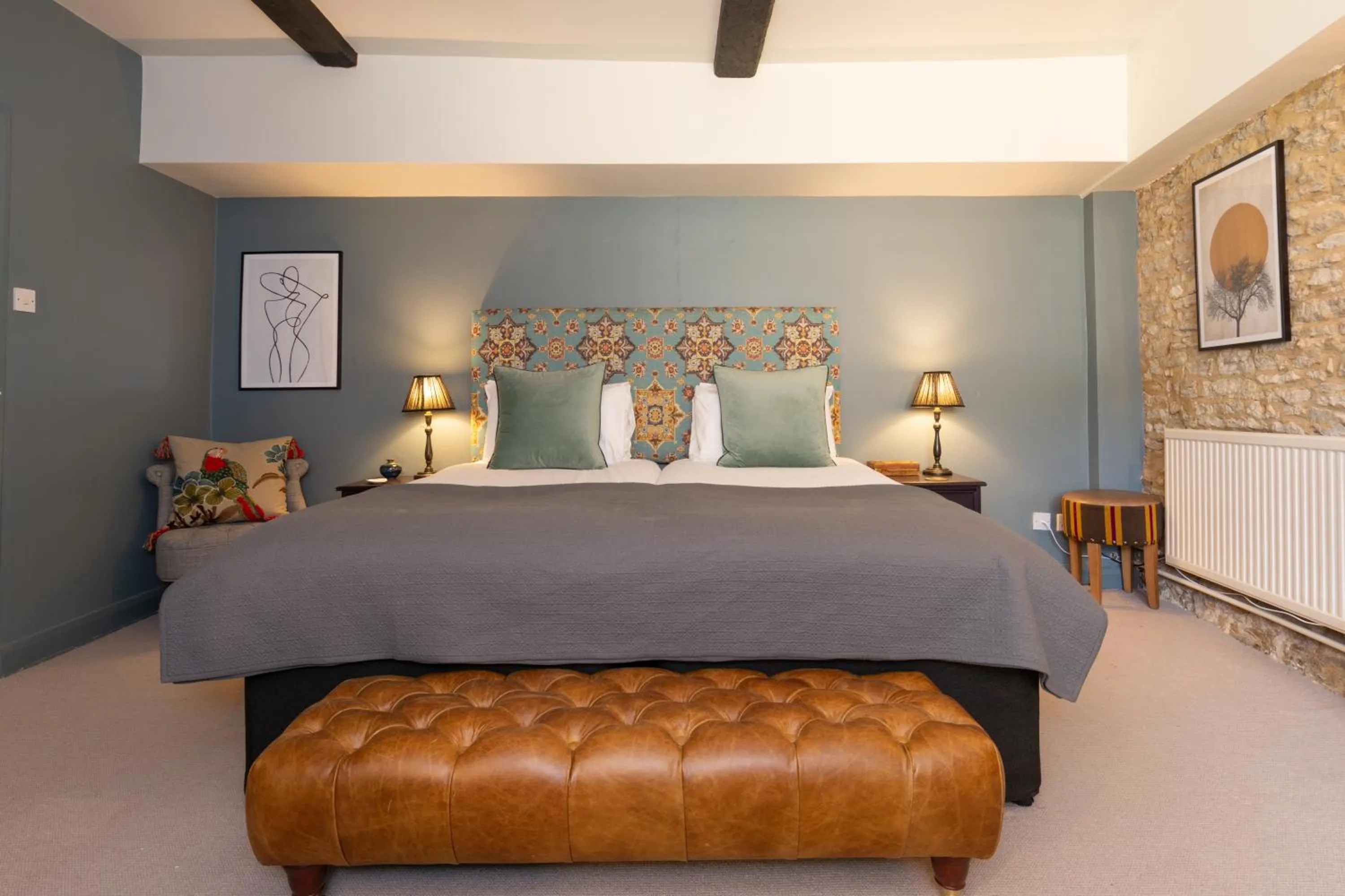 Bedroom in Jersey Arms Hotel Bicester