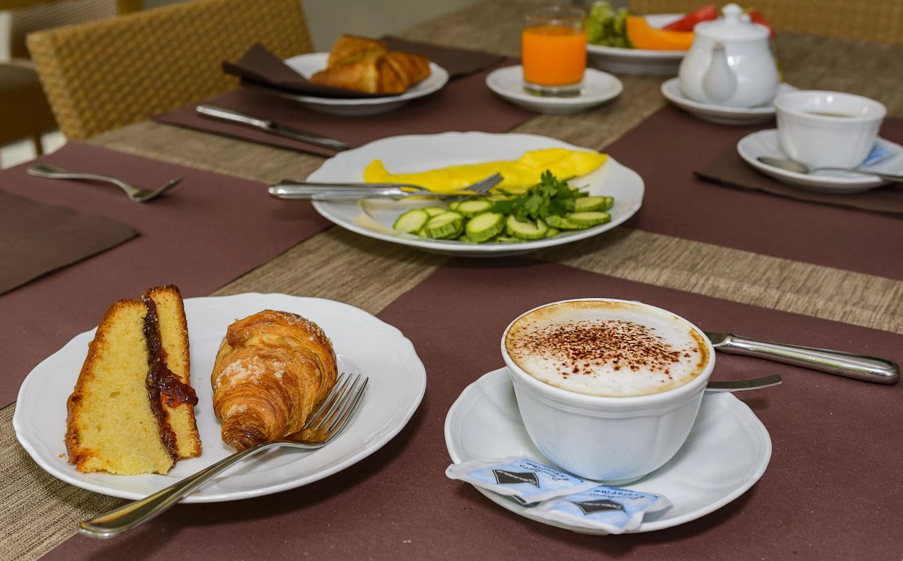 Breakfast in Hotel Vittoria