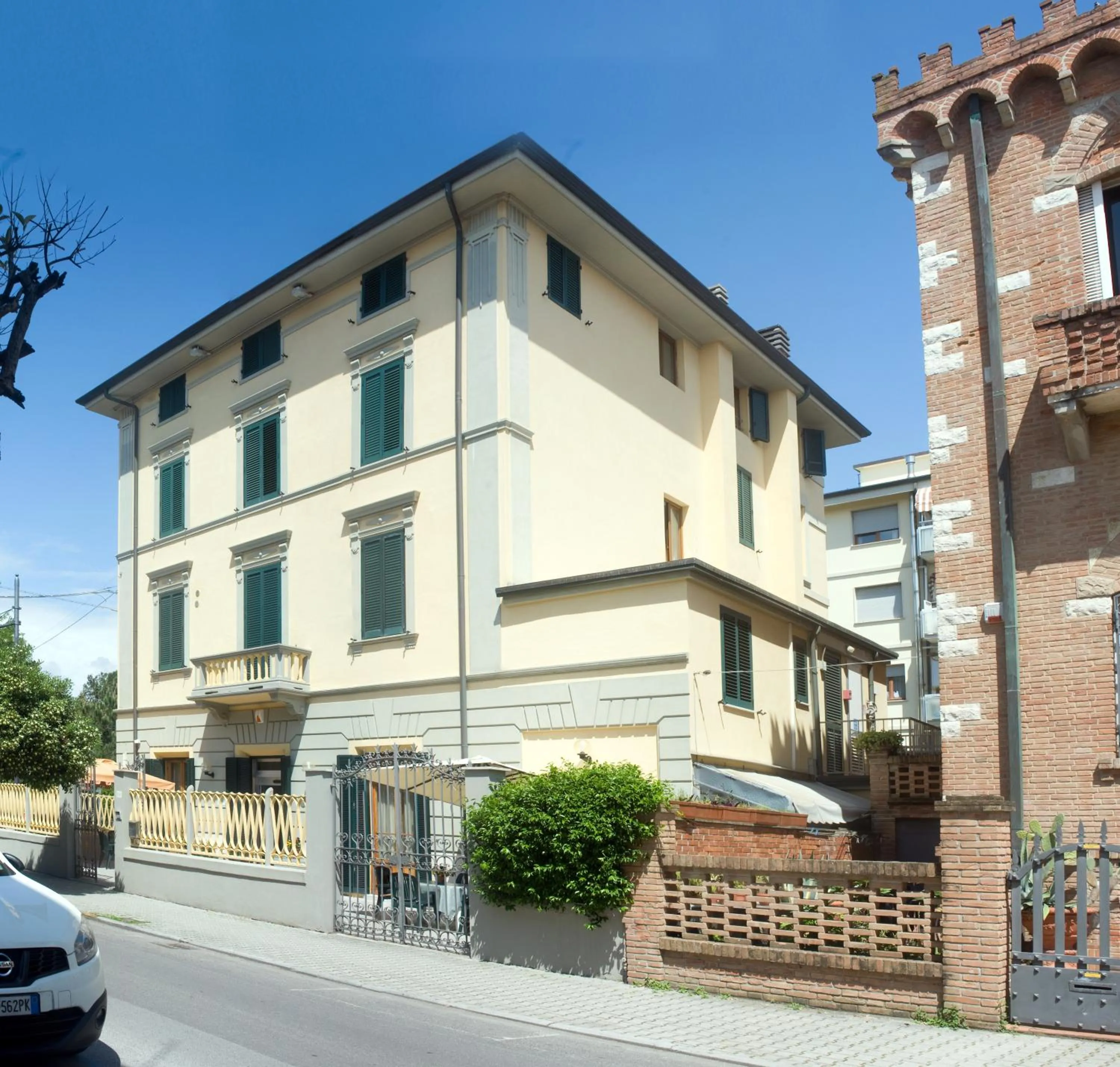 Property building in Hotel Vittoria