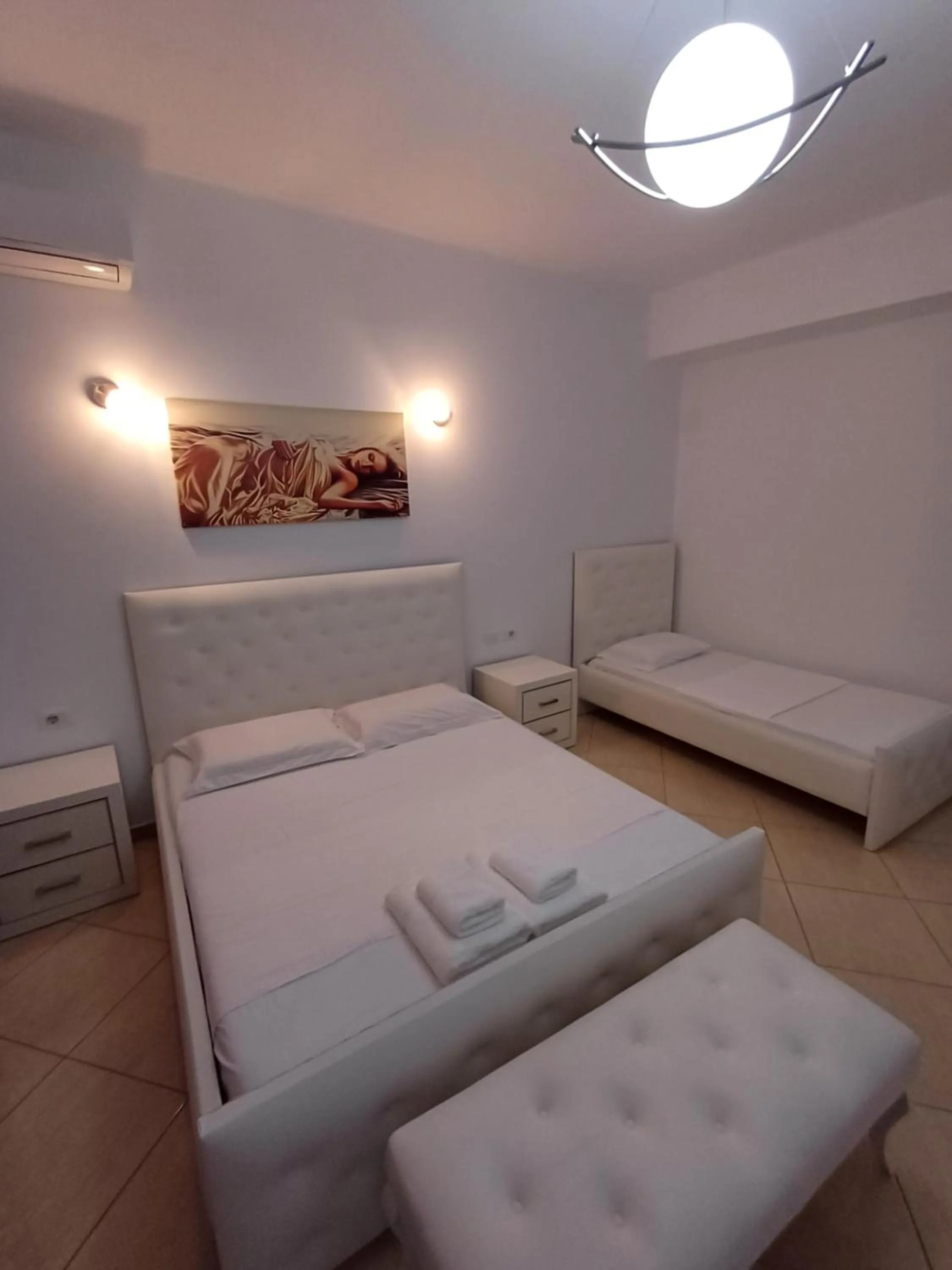 Bed in Hotel Sherifi