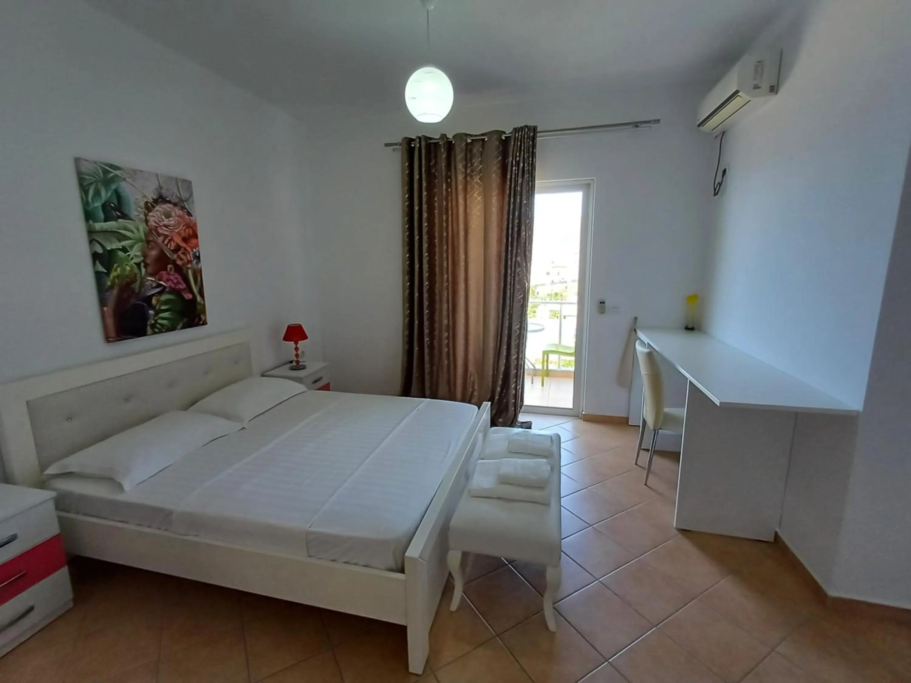 Bed in Hotel Sherifi