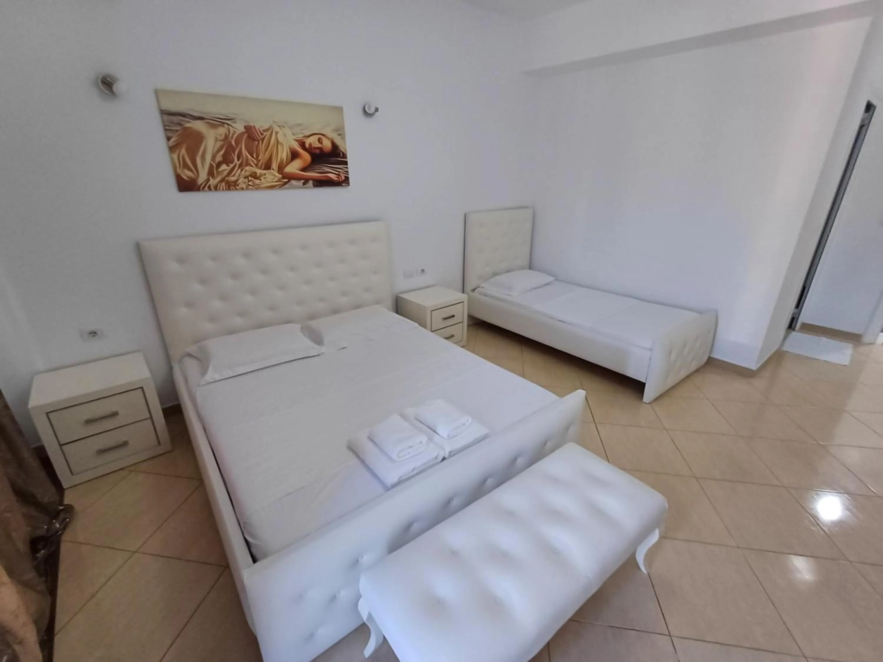 Bed in Hotel Sherifi