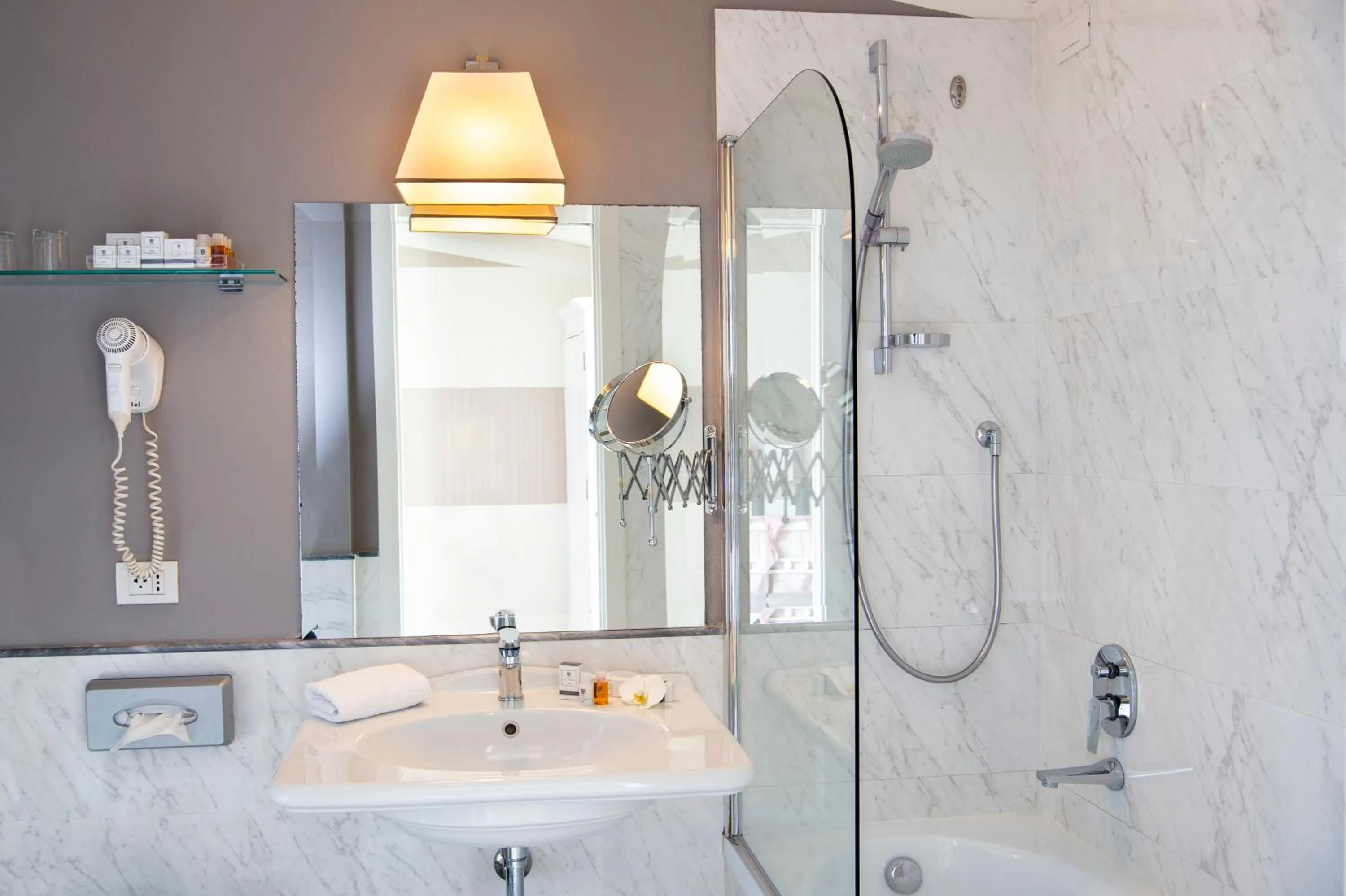 Bathroom in Hotel Rapallo