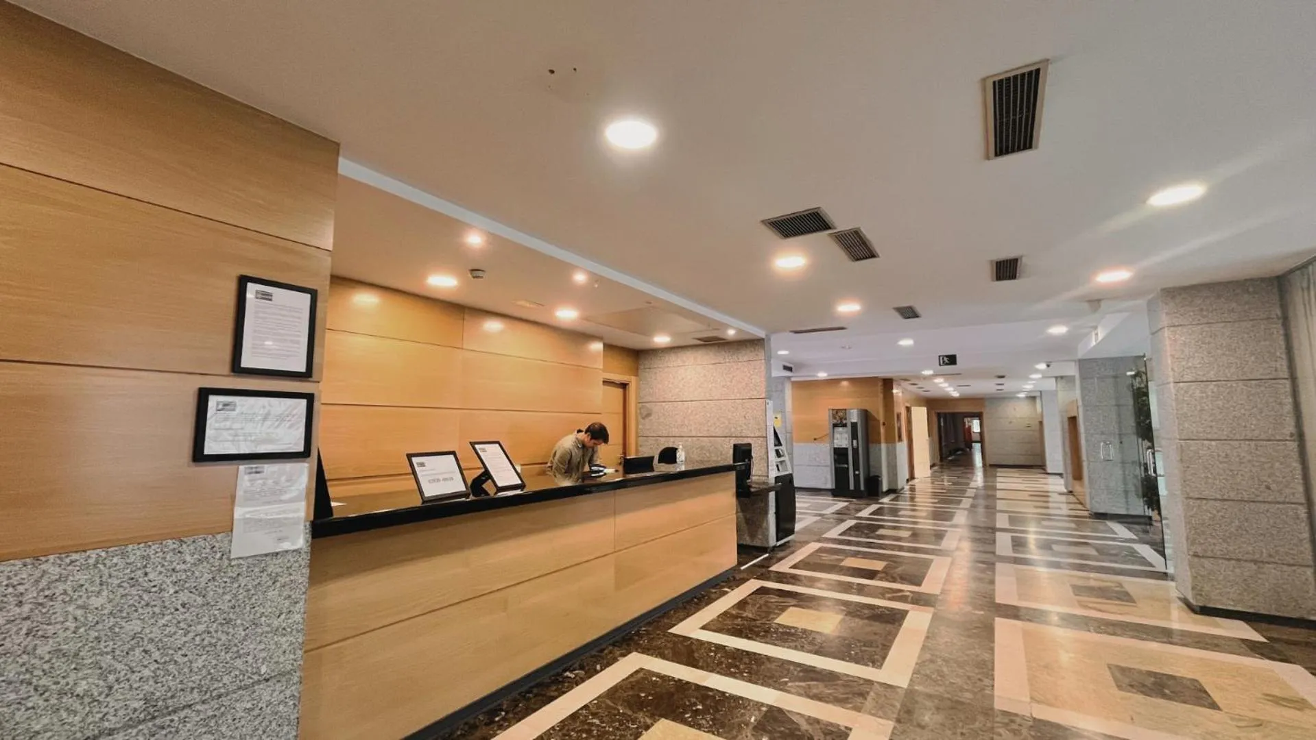 Lobby or reception in Hotel-Apartamentos Tartesos