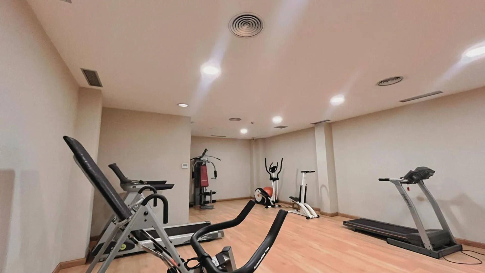 Fitness centre/facilities in Hotel-Apartamentos Tartesos