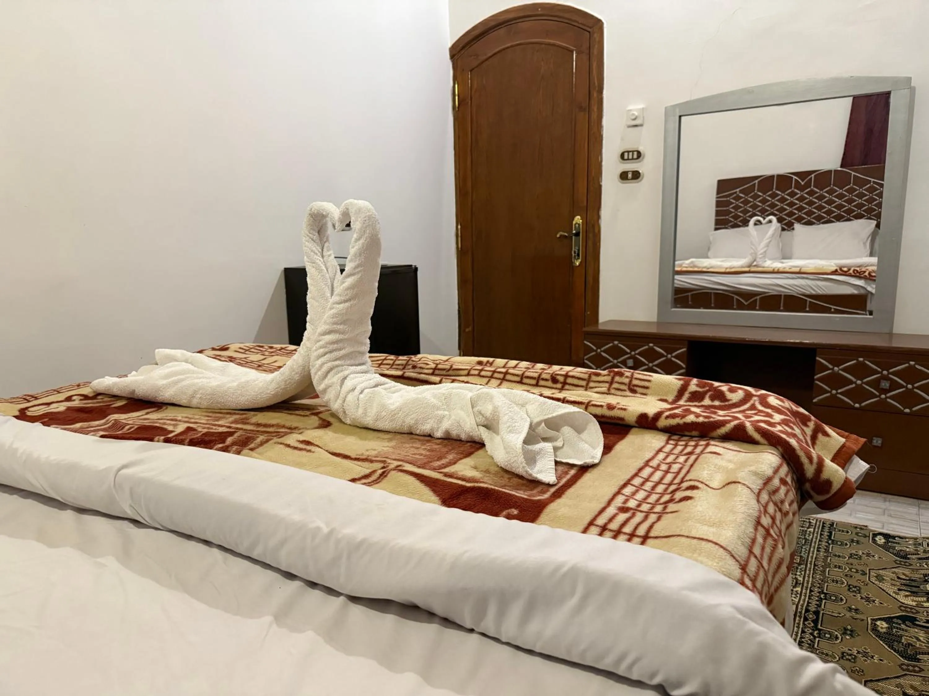 Bed in Luxor Villa Hatshepsut