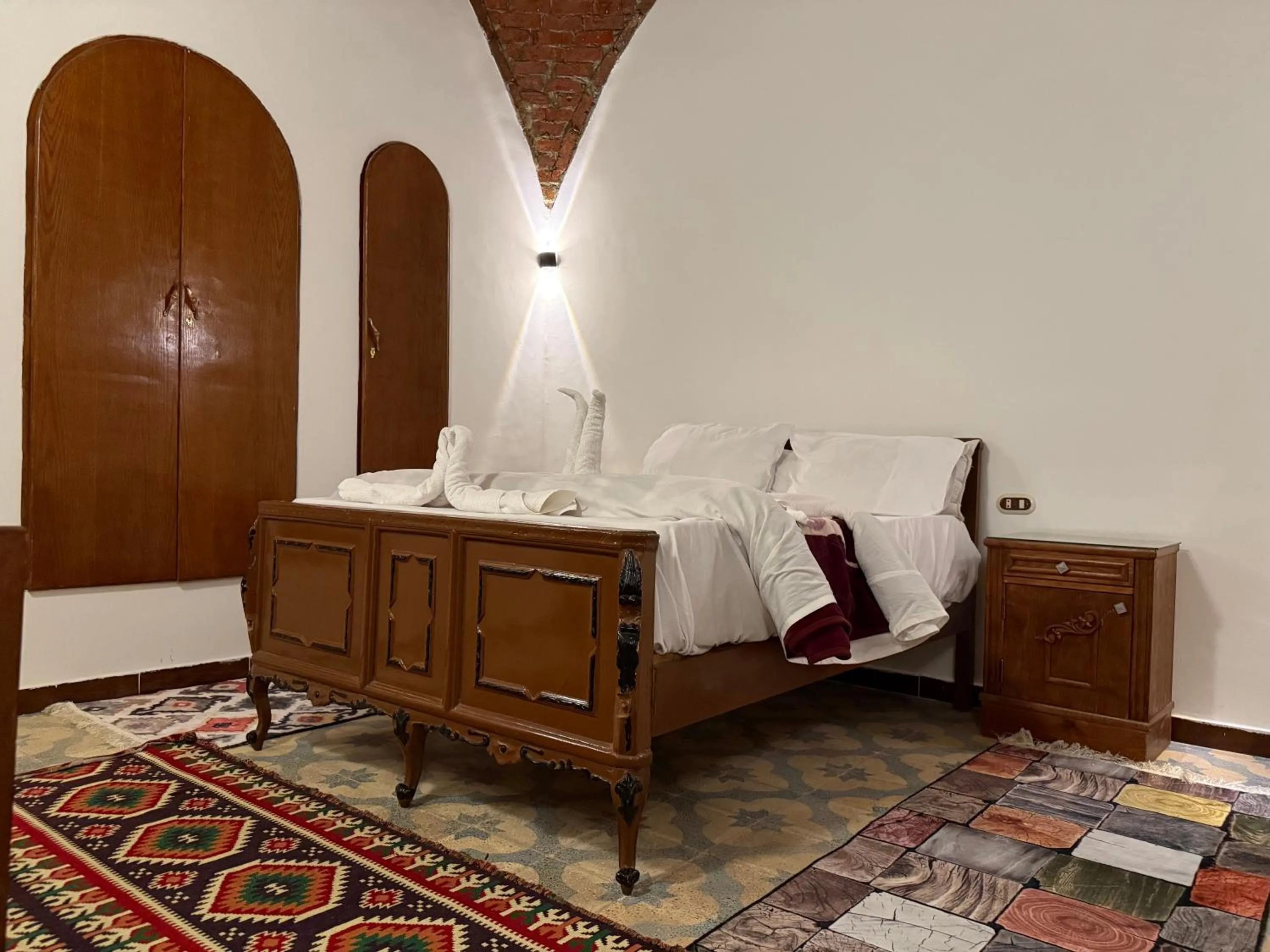 Bed in Luxor Villa Hatshepsut