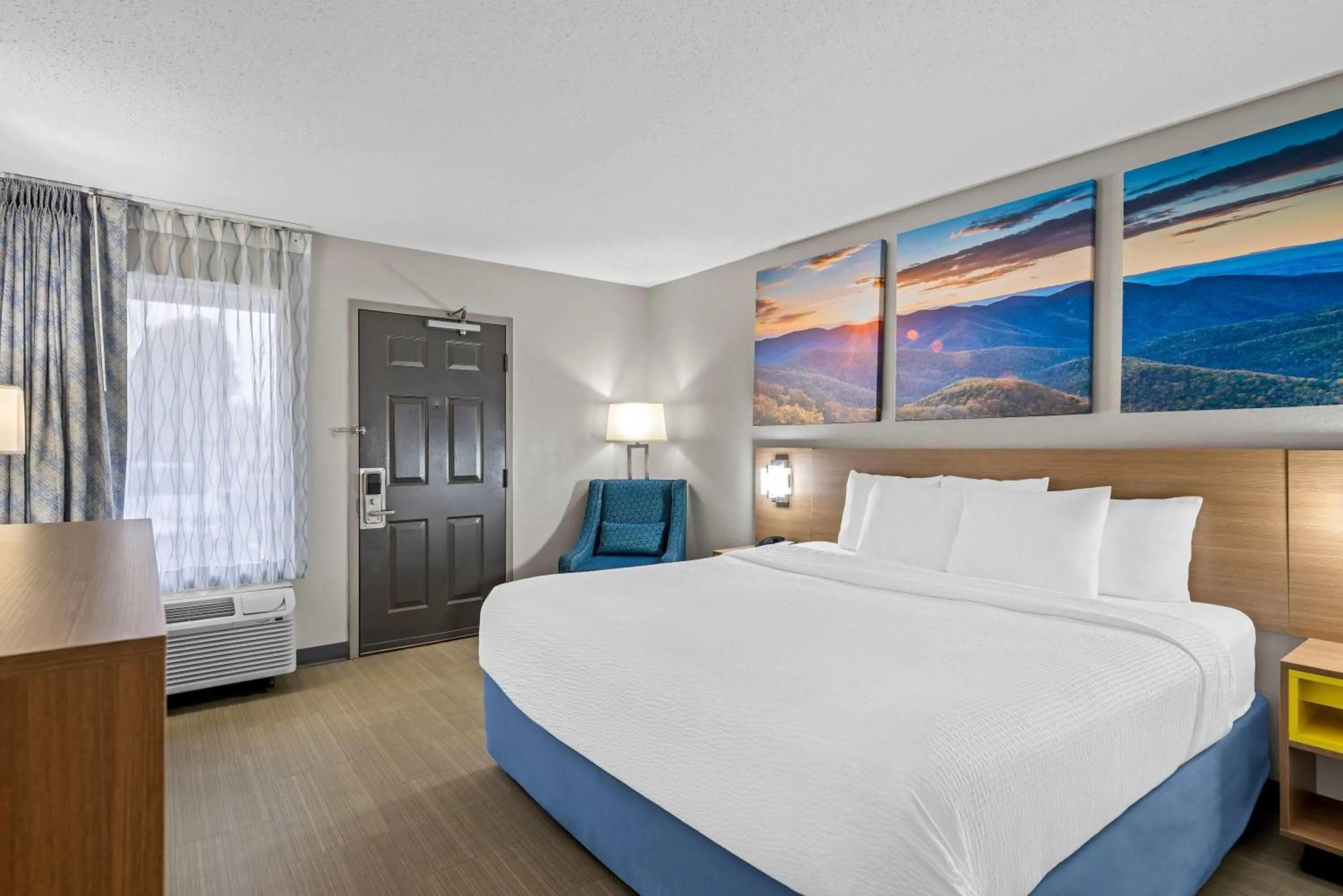 Bed in Days Inn by Wyndham Chattanooga/Hamilton Place