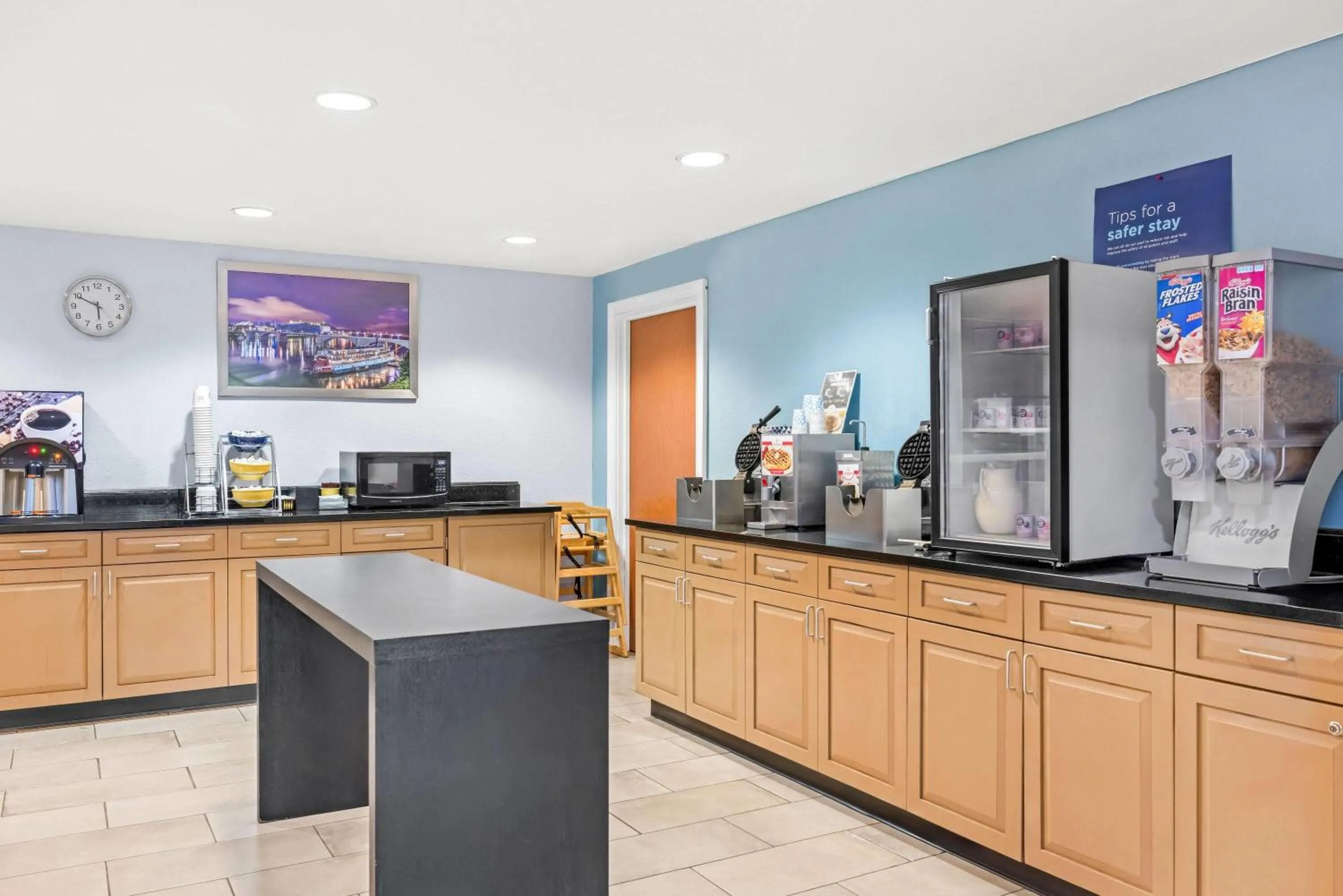 Property building in Days Inn by Wyndham Chattanooga/Hamilton Place