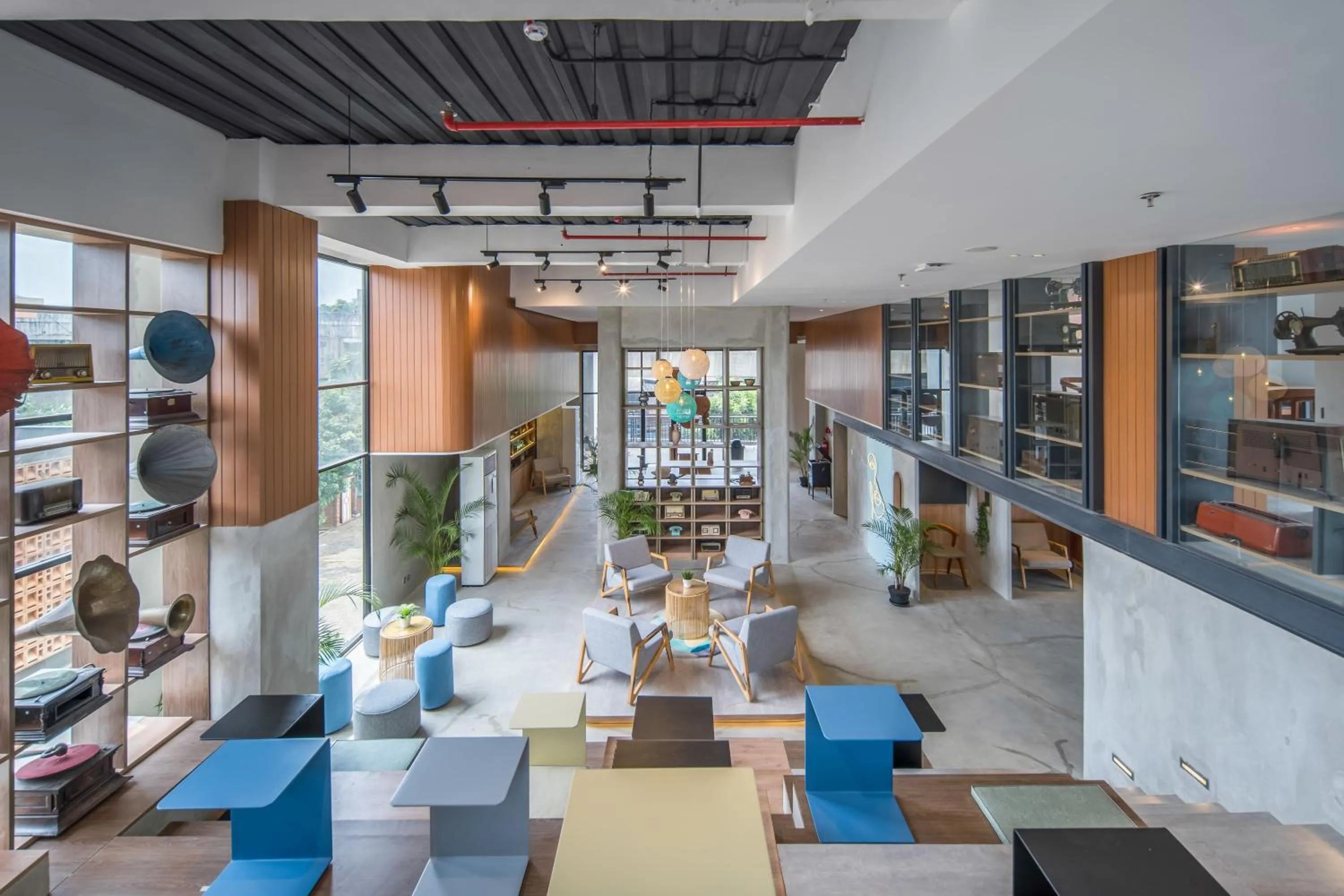 Seating area in Cove Prima