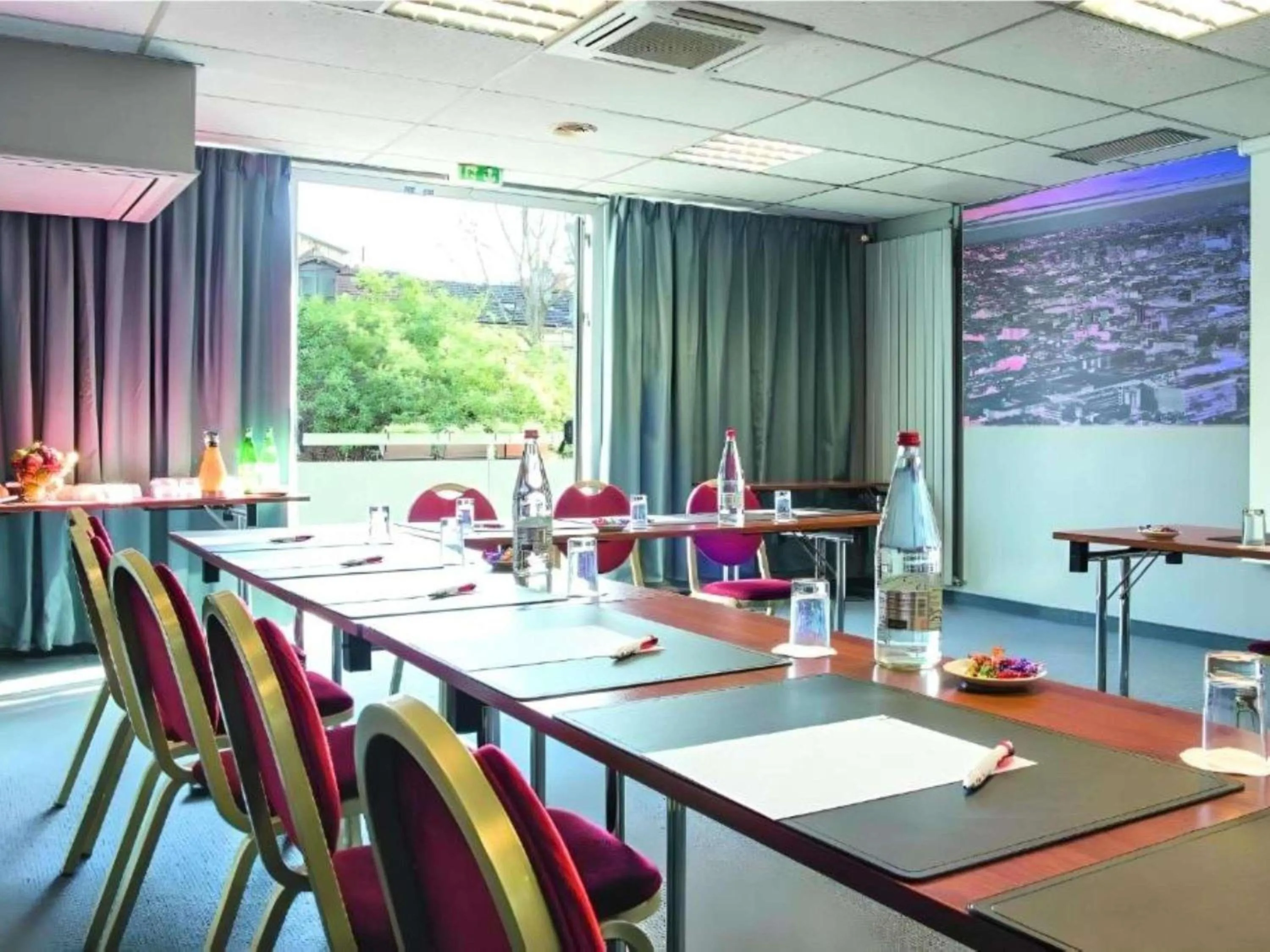 Meeting/conference room in ibis Paris Nord Porte de Saint Ouen