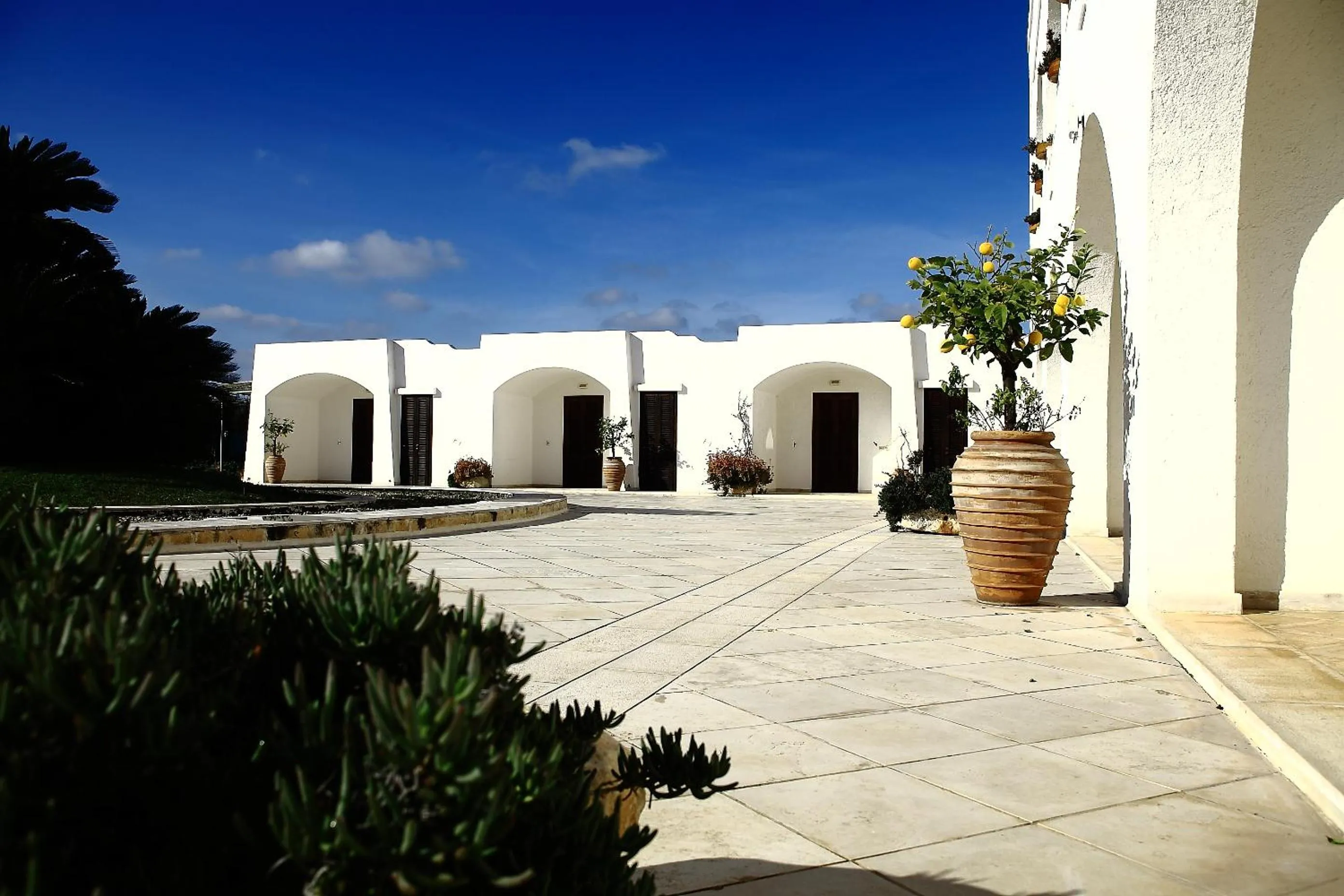 Facade/entrance in Hotel Masseria Tutosa