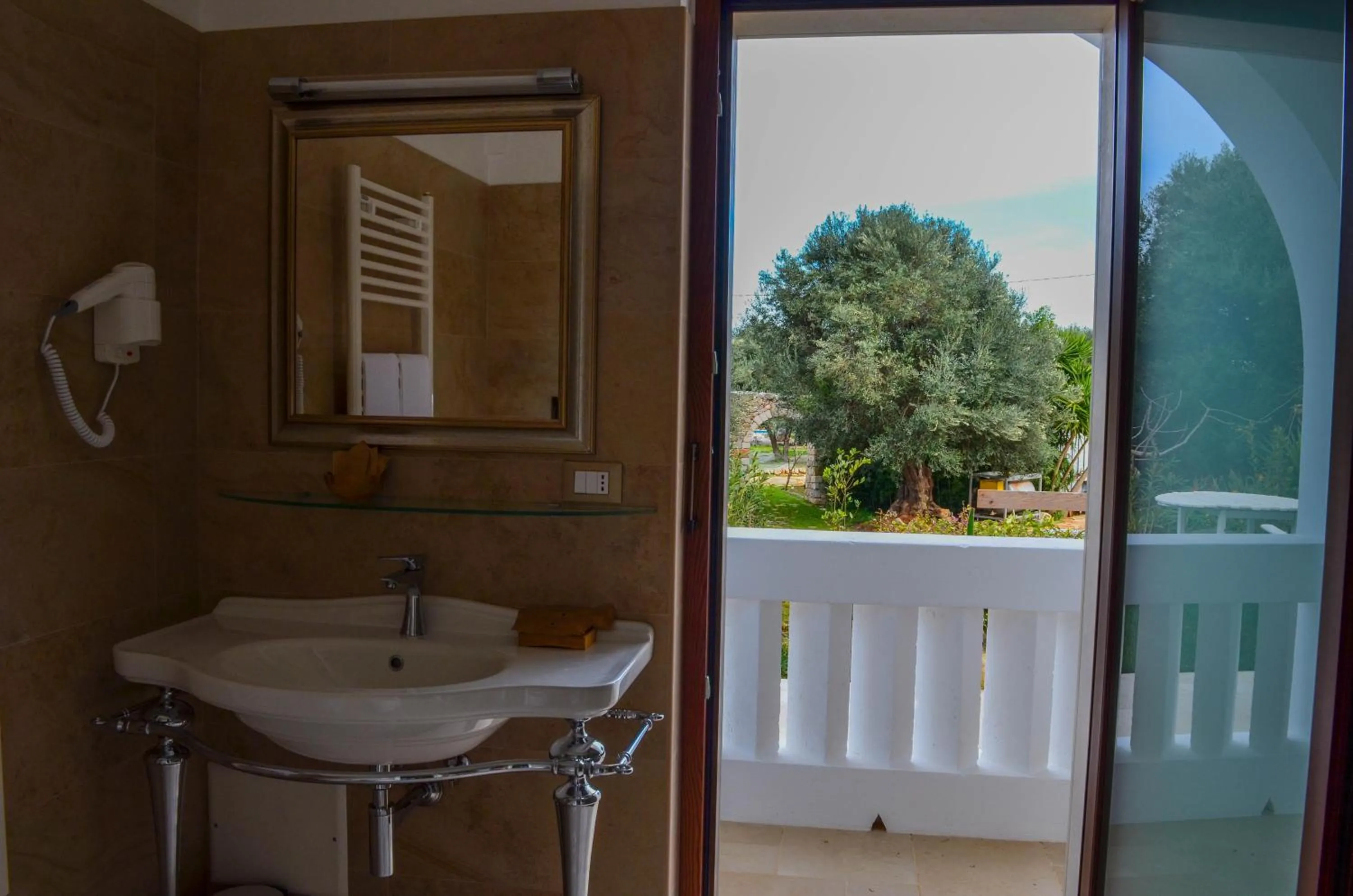 Balcony/Terrace in Hotel Masseria Tutosa