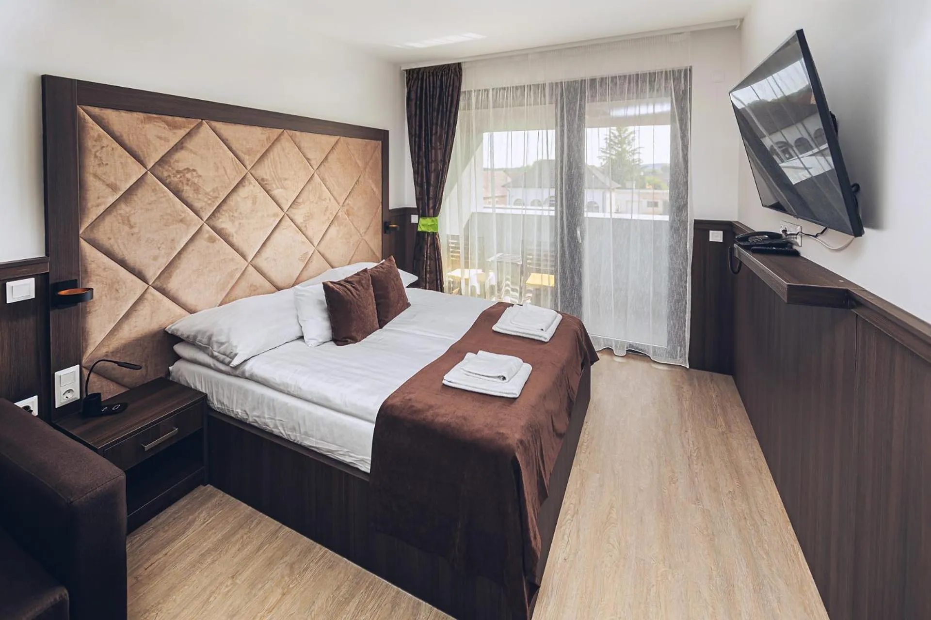 Bed in Park Hotel Bük-Bükfürdő