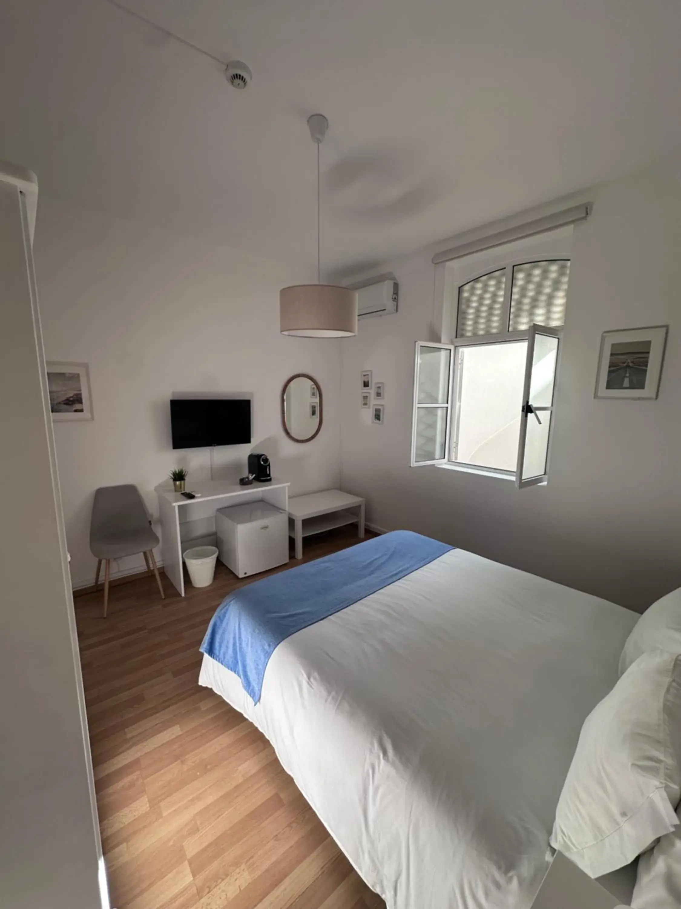 Double Room with Private Bathroom in Arcada House Tavira Double Room with Private Bathroom in Arcada House Tavira