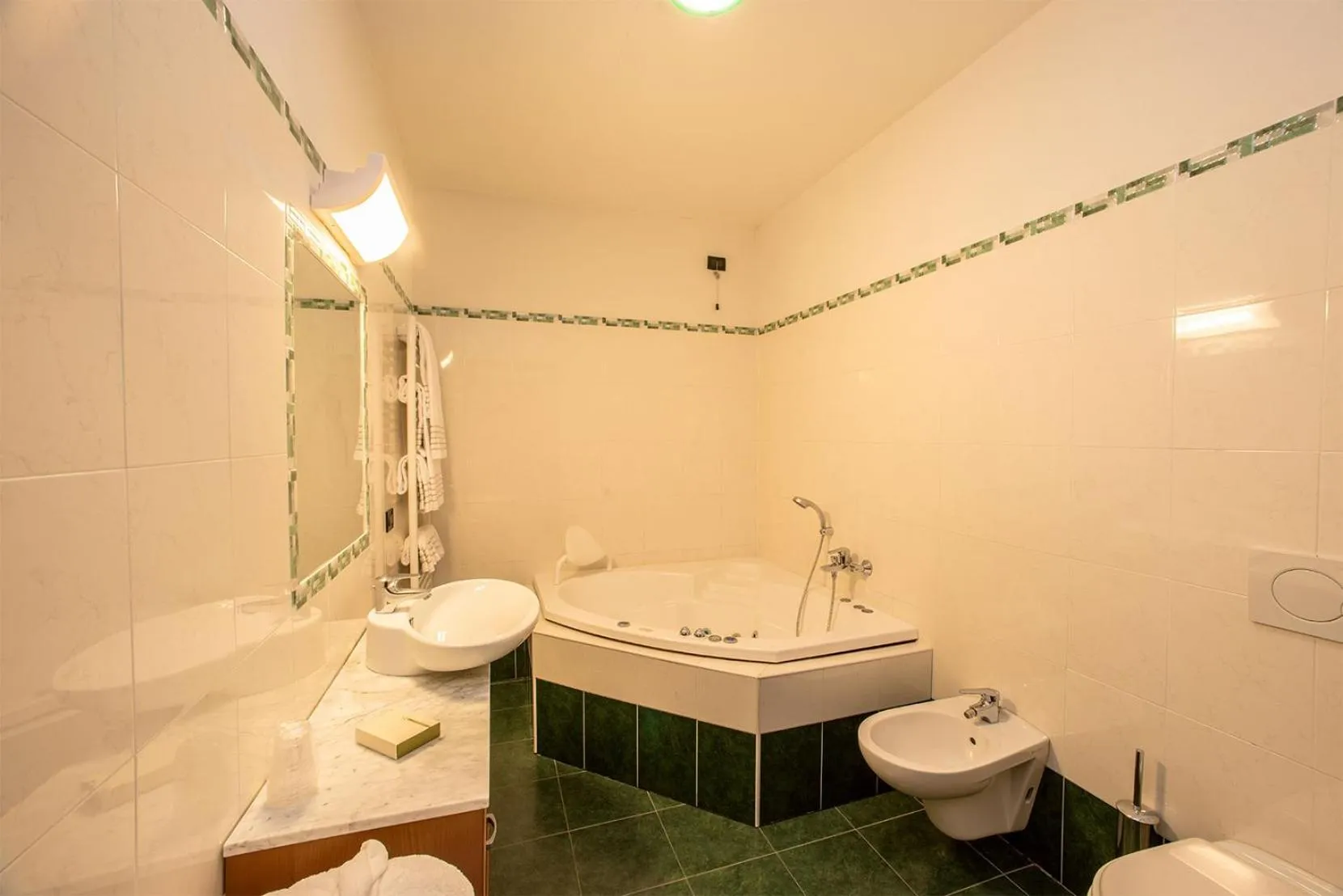 Bathroom in Hotel Conteverde