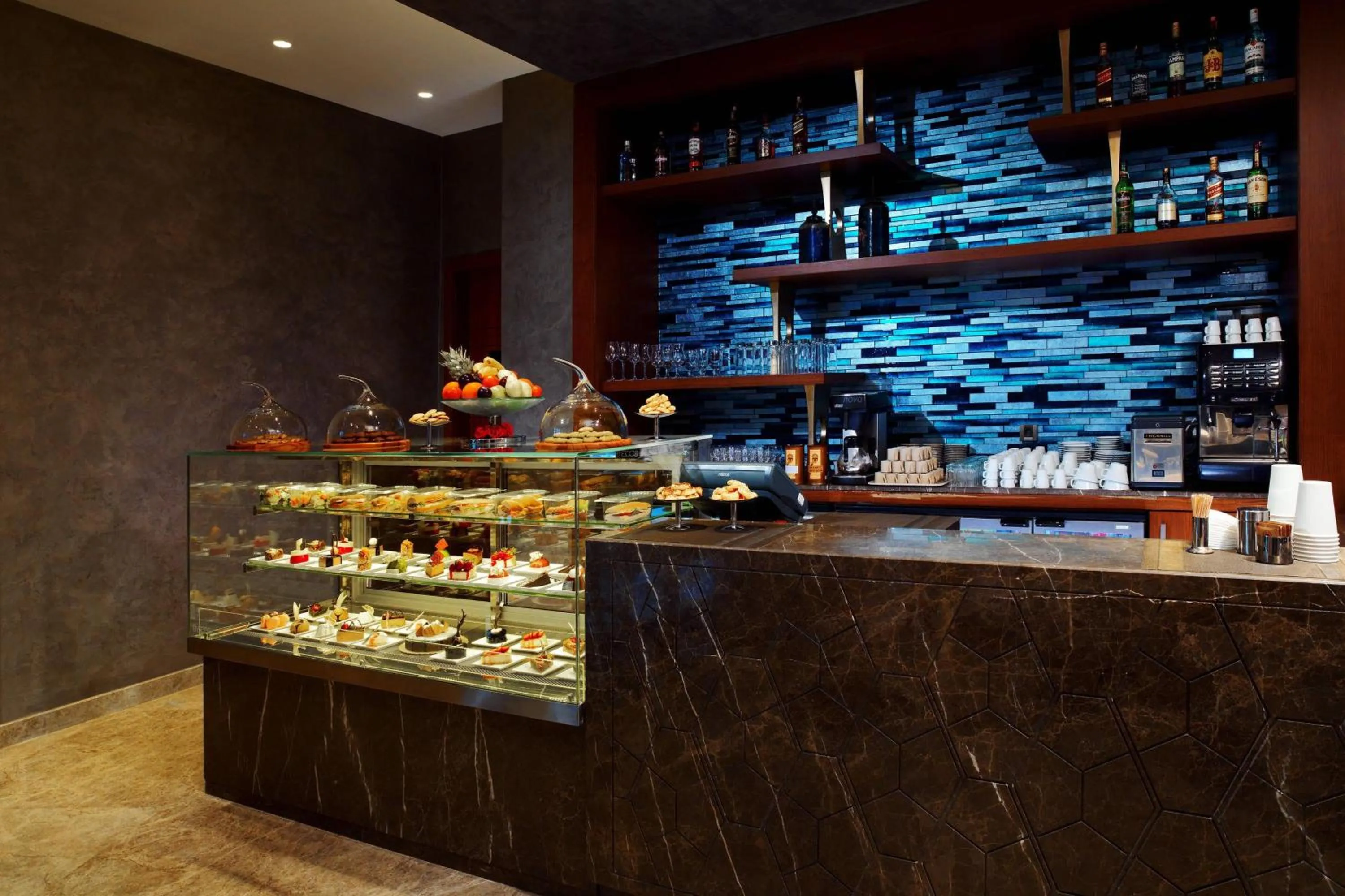 Restaurant/places to eat in Sheraton Grand Adana