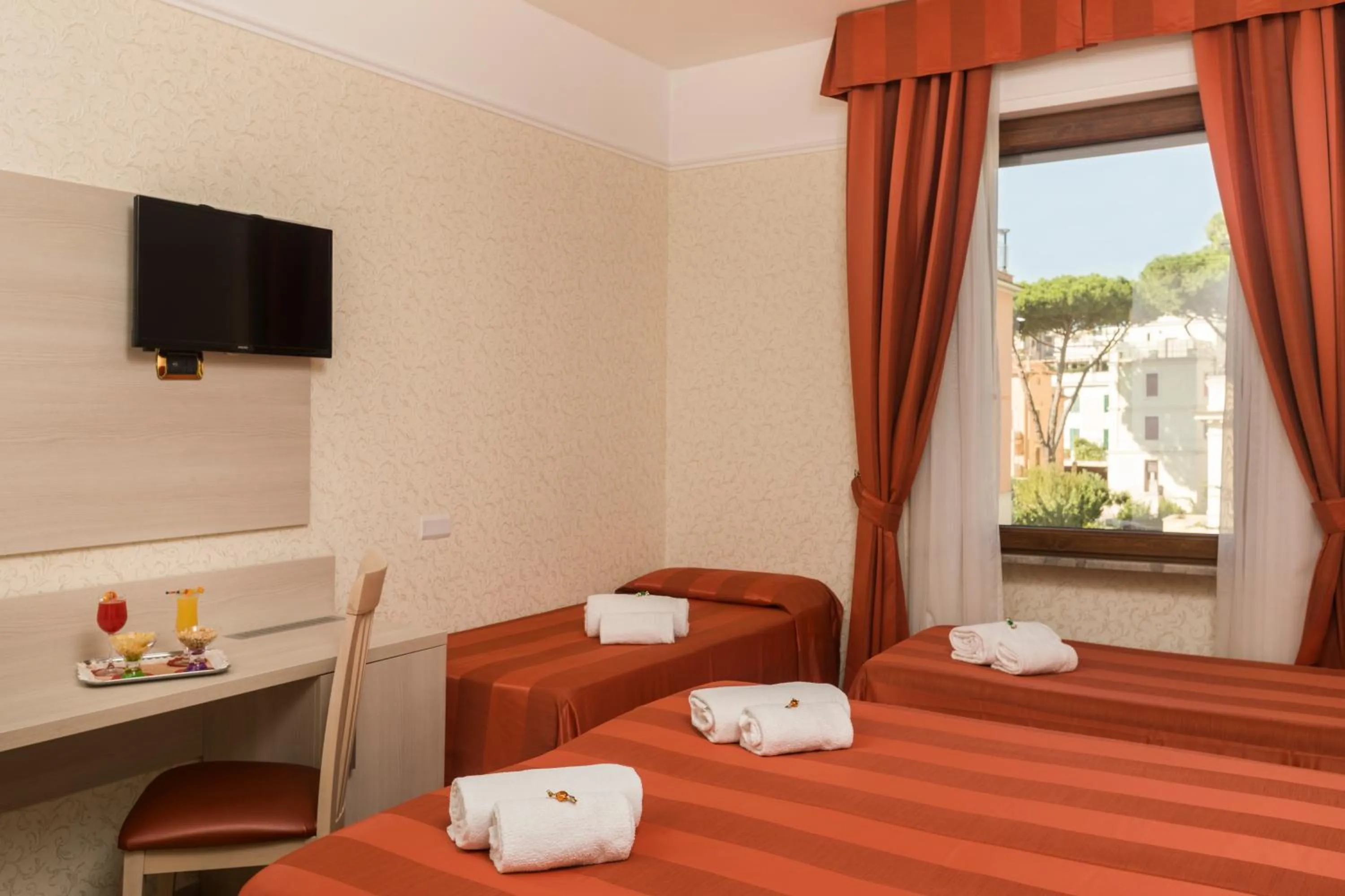 Bedroom, Bed in Hotel Villa Rosa