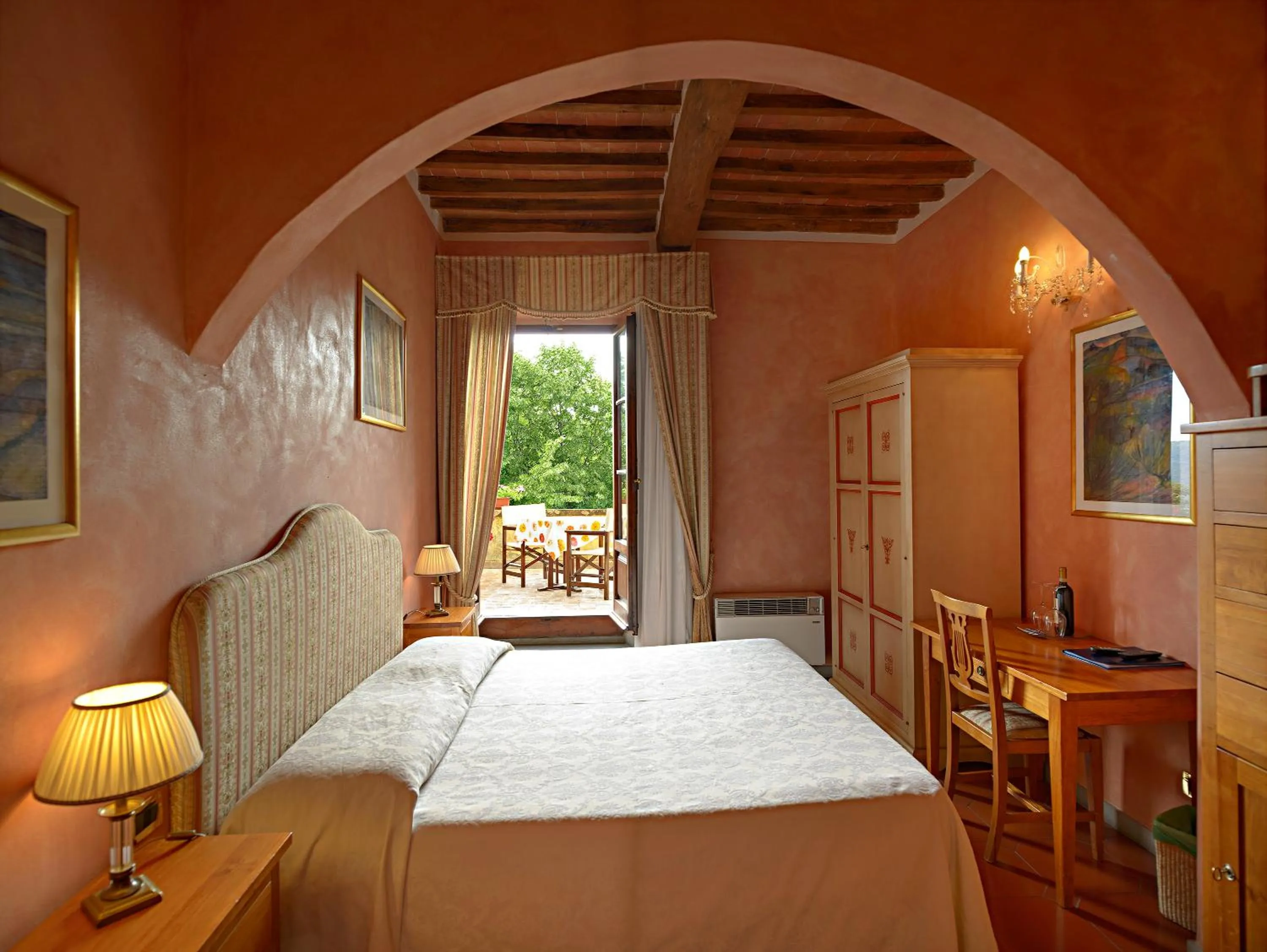 Photo of the whole room, Bed in B&B Palazzo Al Torrione 2