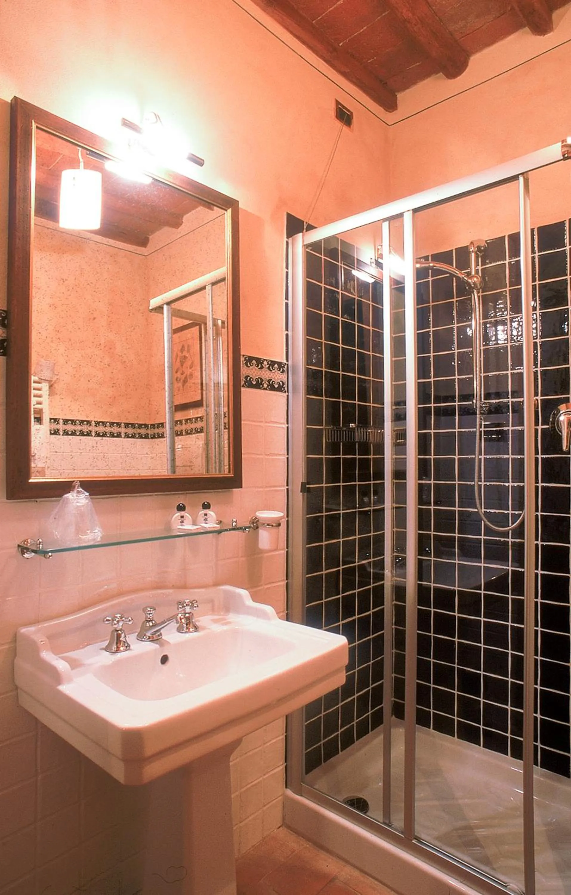 Bathroom in B&B Palazzo Al Torrione 2