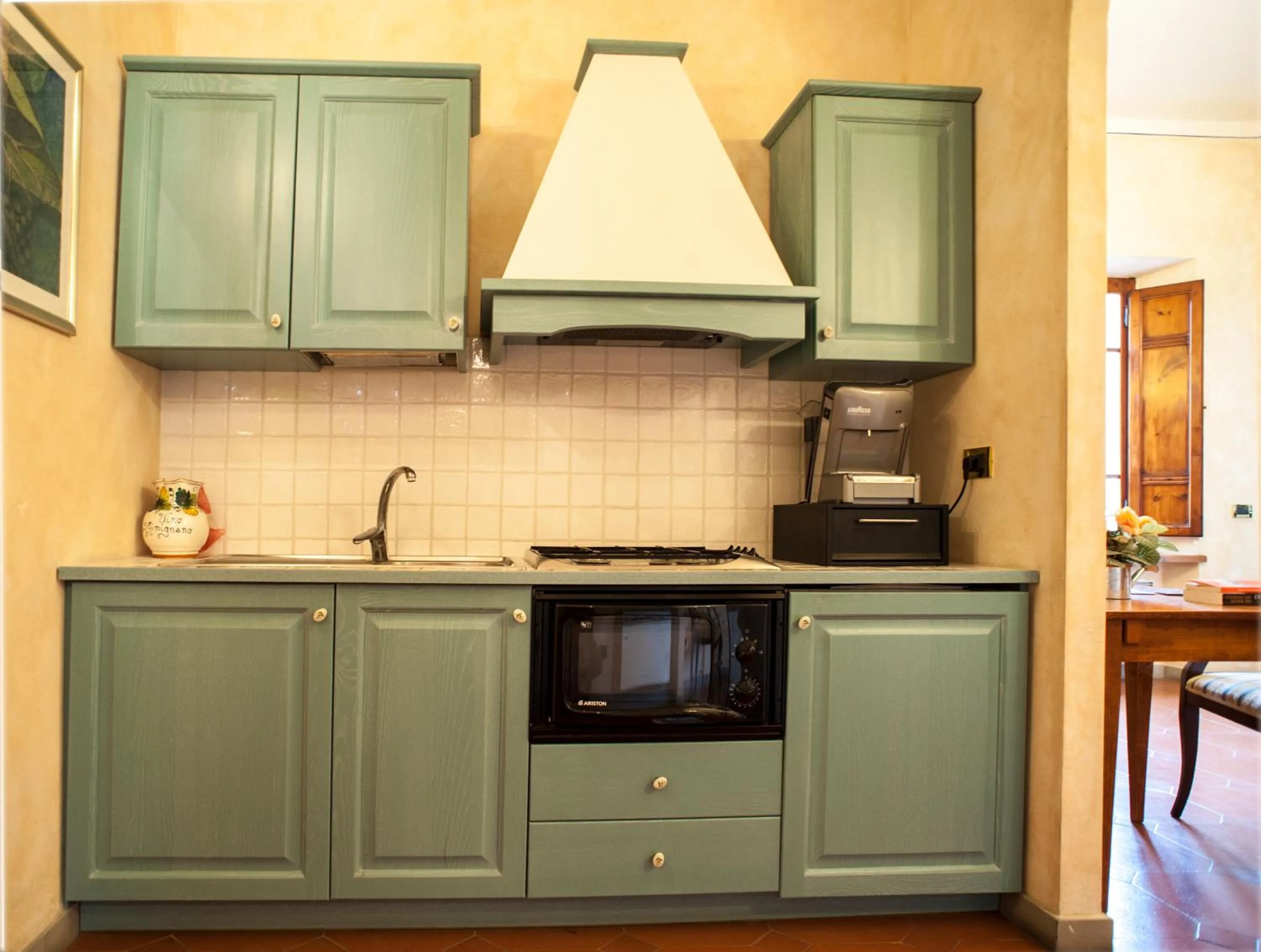 Kitchen or kitchenette in B&B Palazzo Al Torrione 2