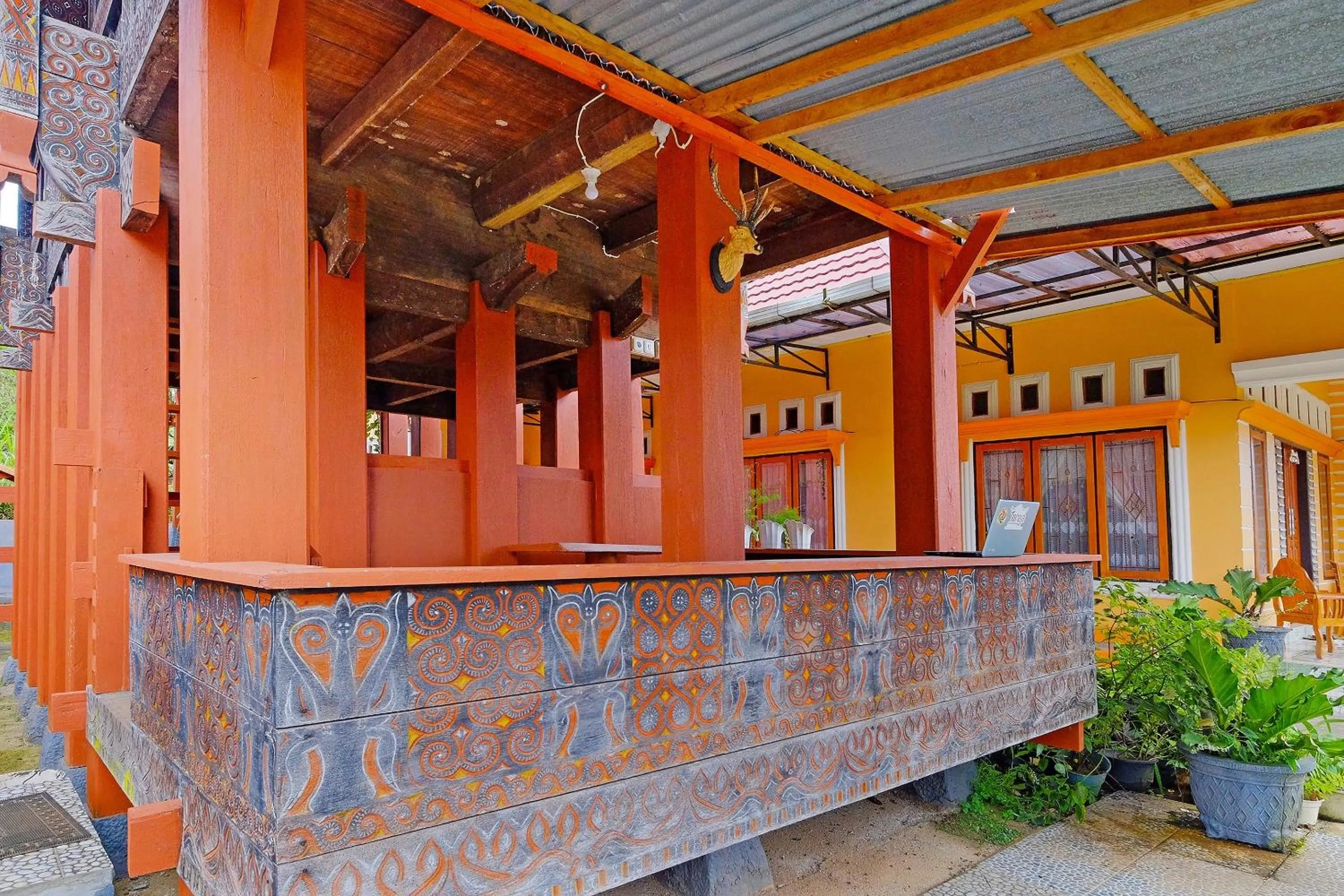 Lobby or reception in Hotel O Tatto Bara Homestay Near Tongkonan Payung Pangden