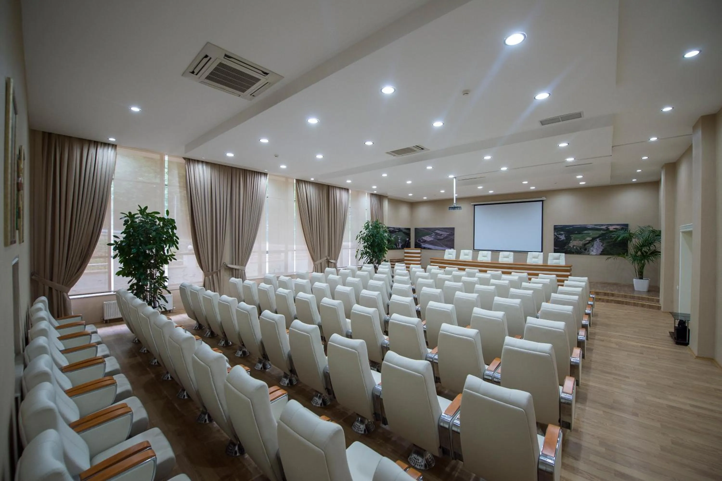 TV and multimedia in Chukhur Gabala Museum Hotel