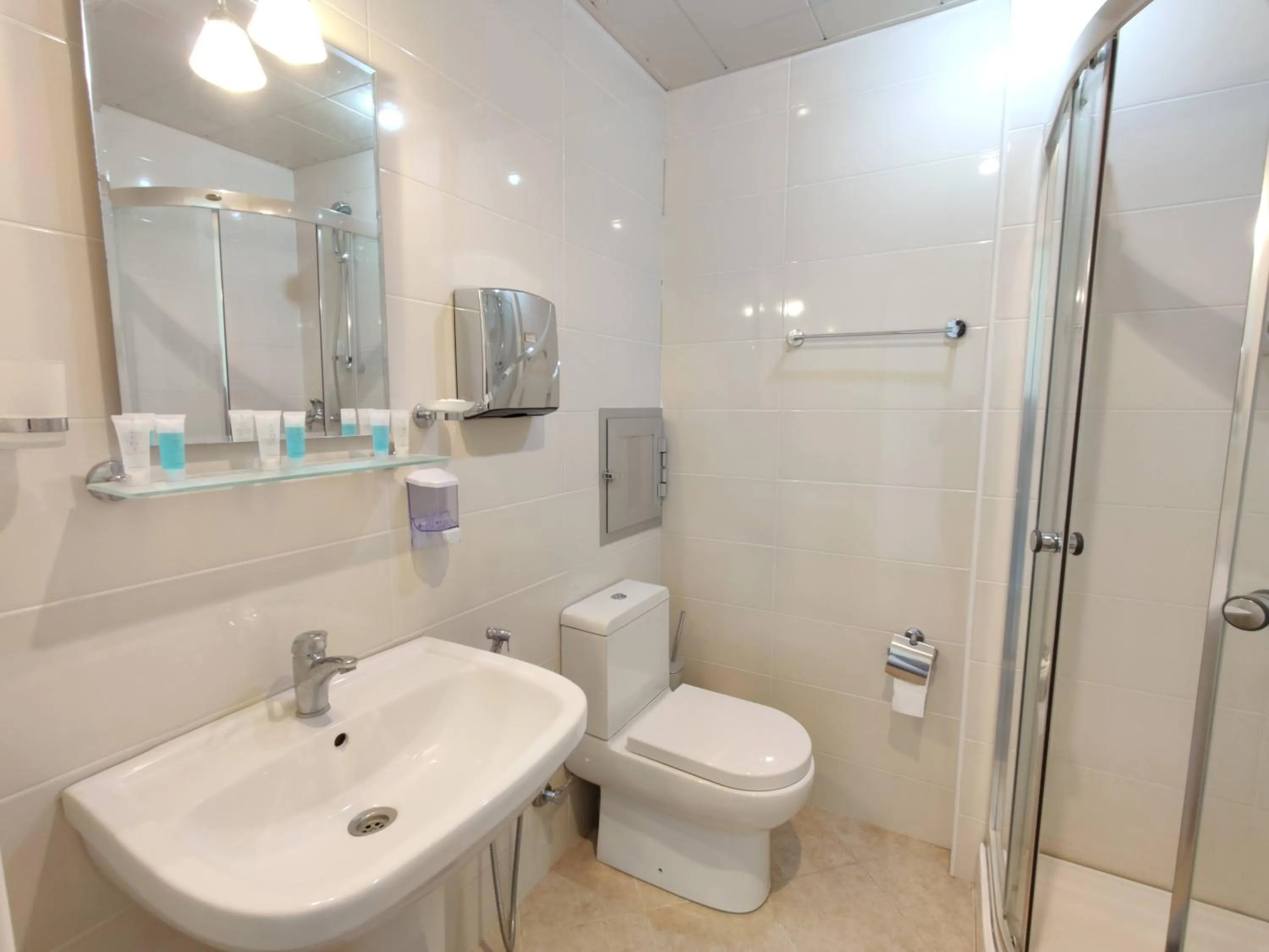 Shower in Chukhur Gabala Museum Hotel