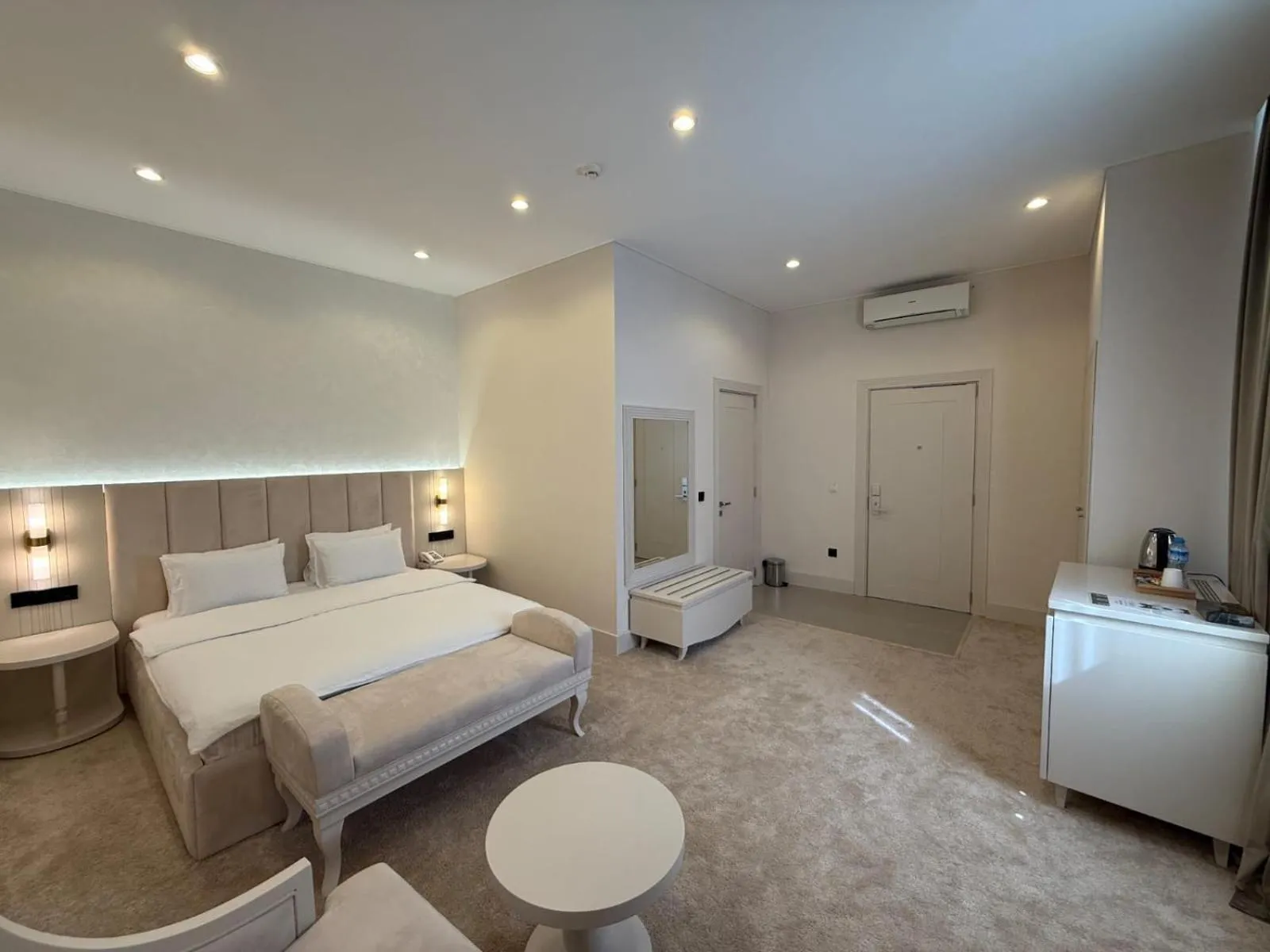 Bed in Chukhur Gabala Museum Hotel