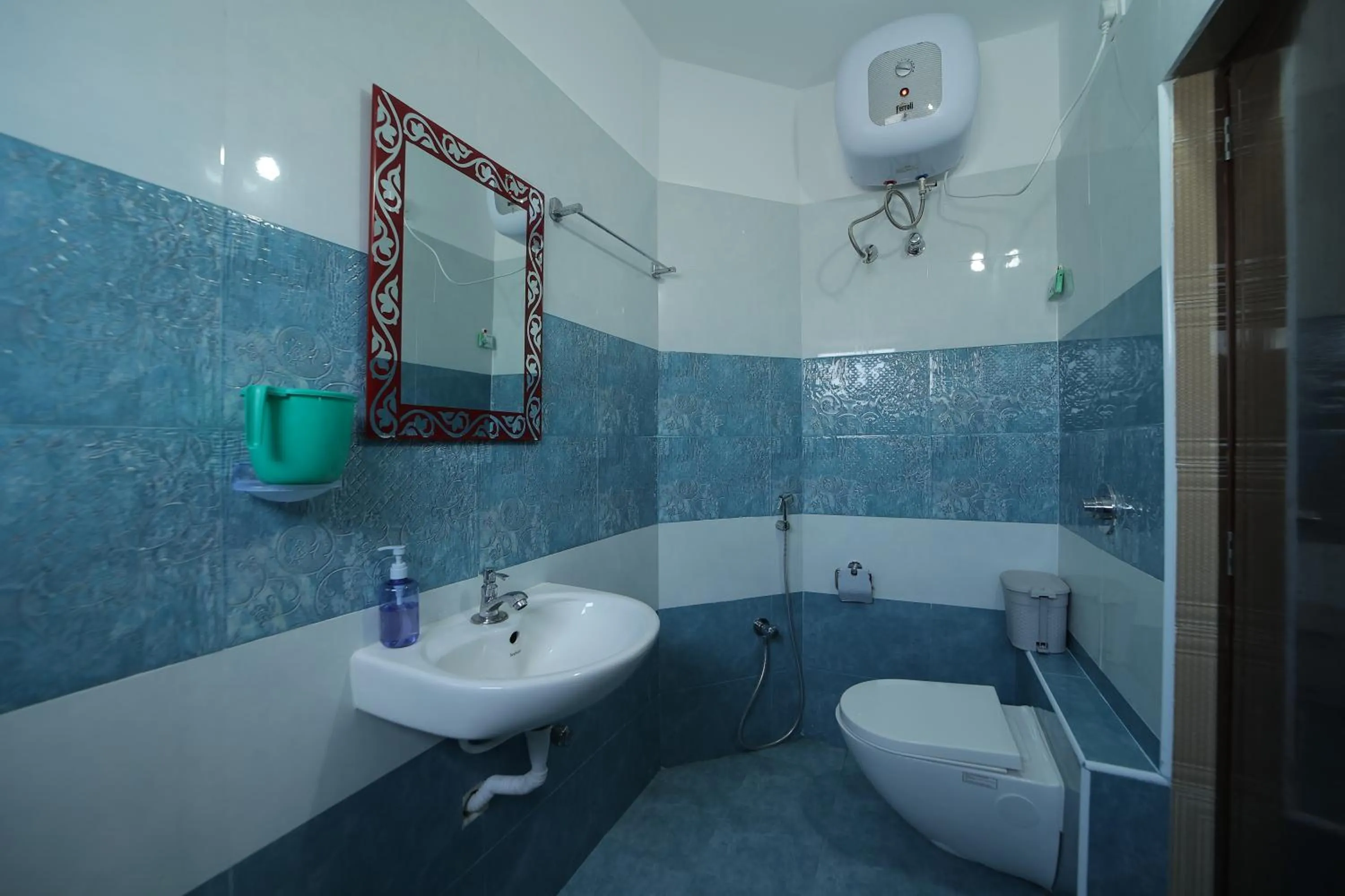 Bathroom in French Breeze Residency