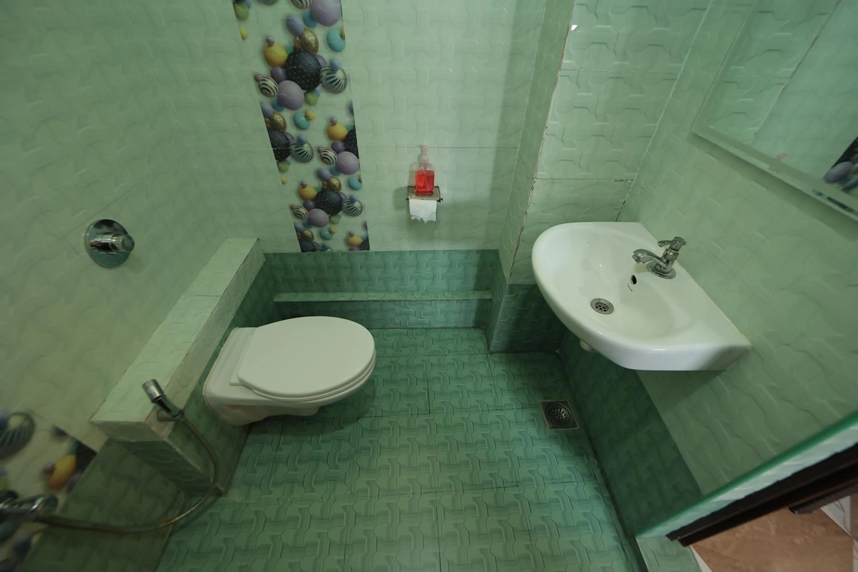 Bathroom in French Breeze Residency
