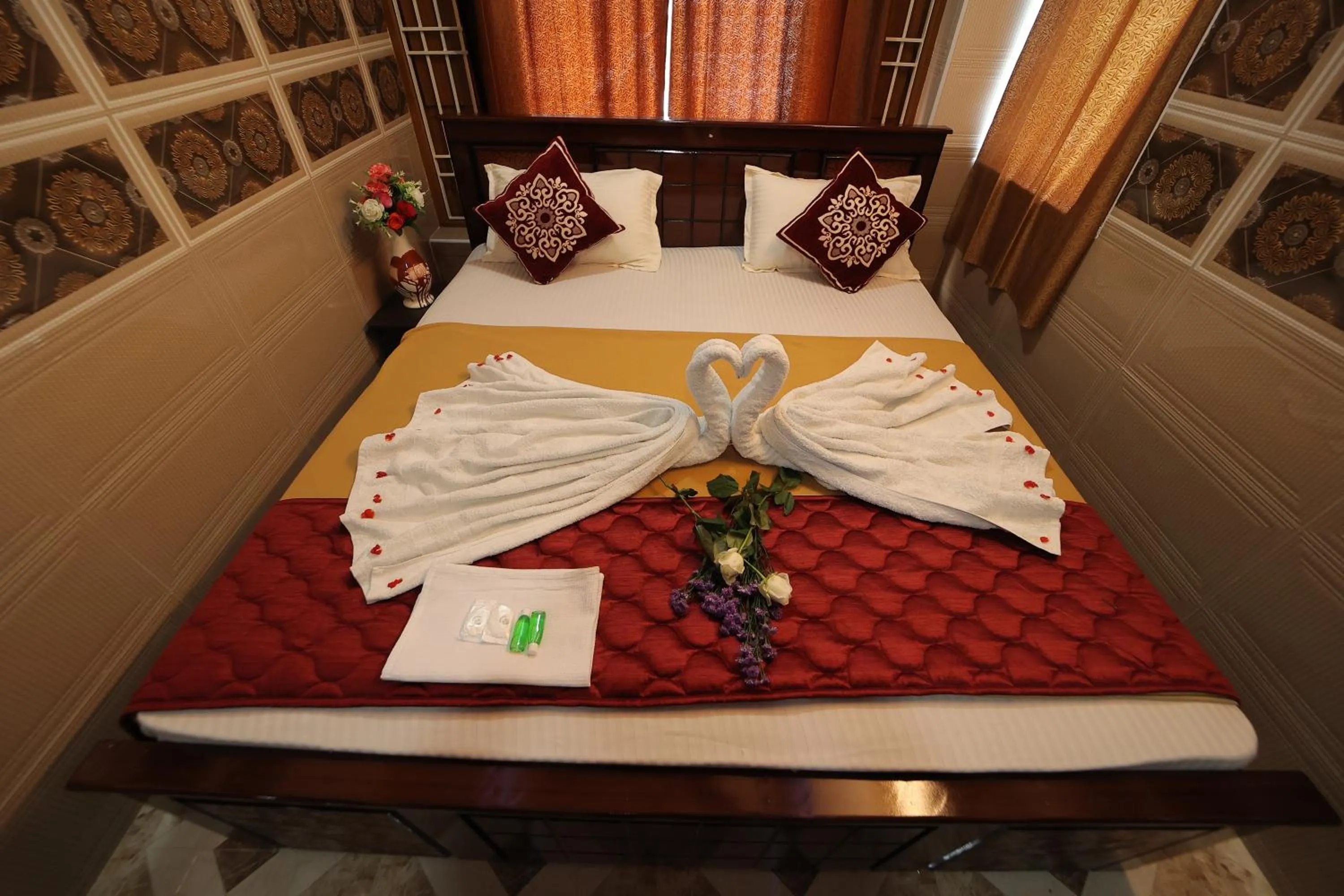 Bedroom, Bed in French Breeze Residency