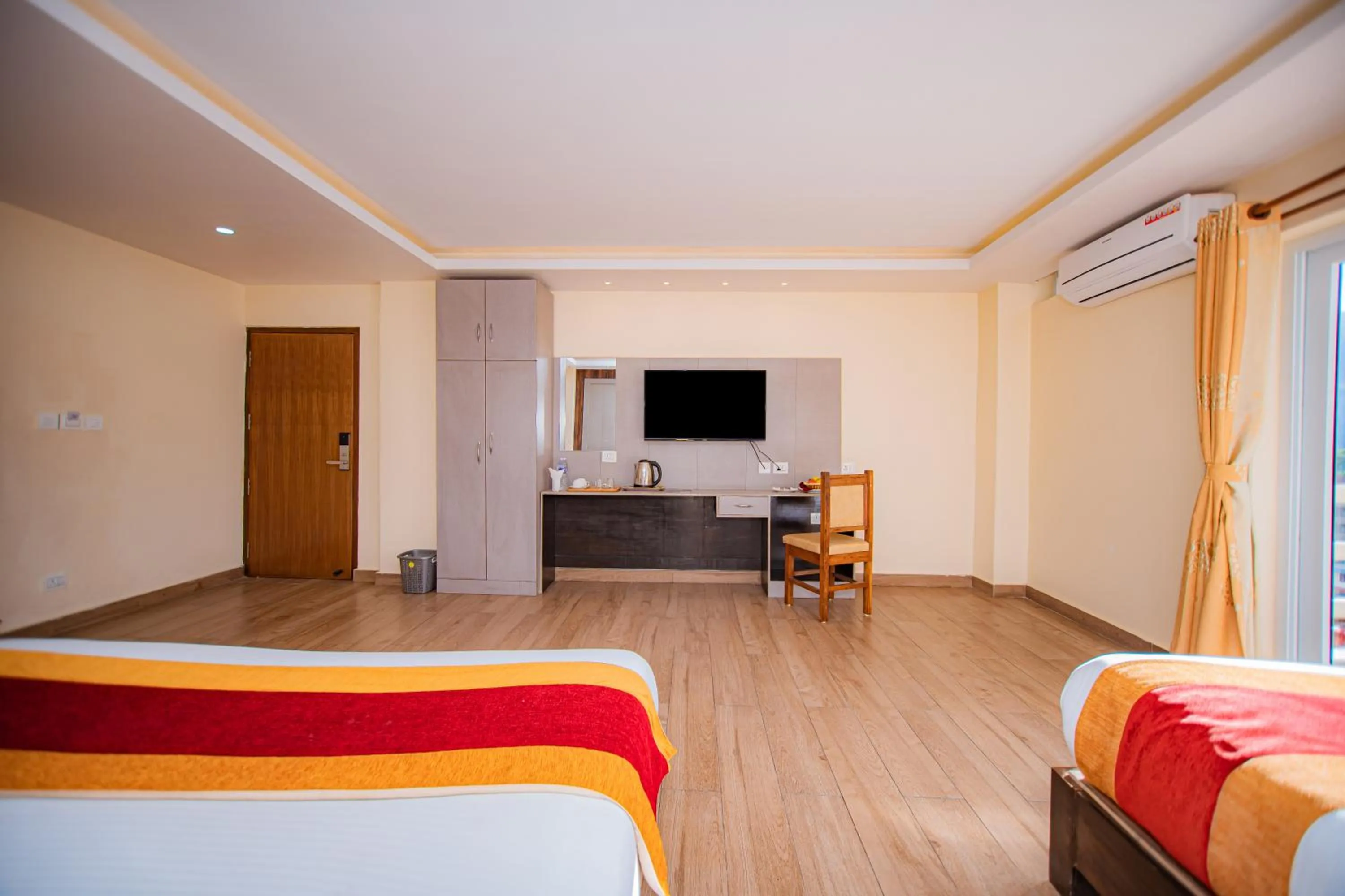 Communal lounge/ TV room in Hotel Murano