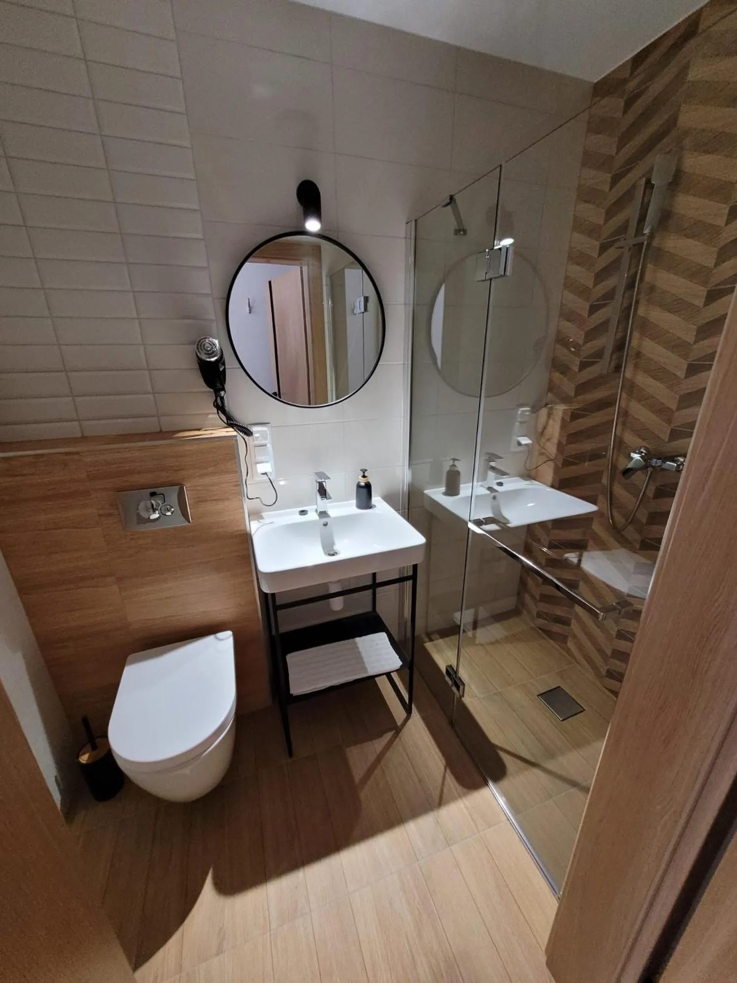 Shower in Good Sleep