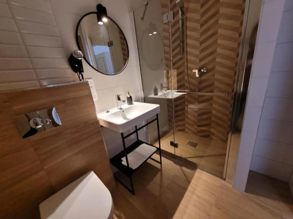 Bathroom in Good Sleep